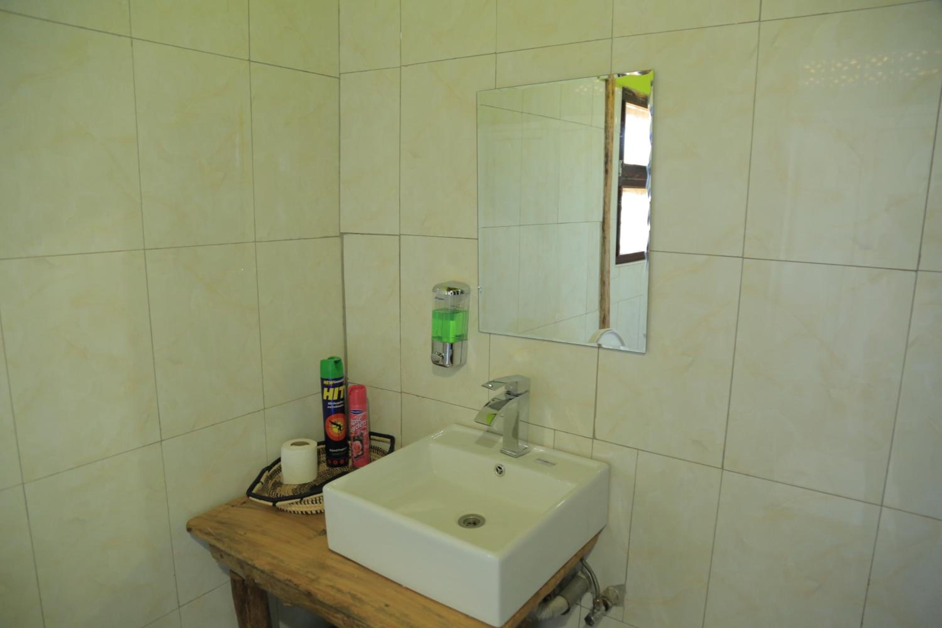 Engiri Game Lodge and Campsite