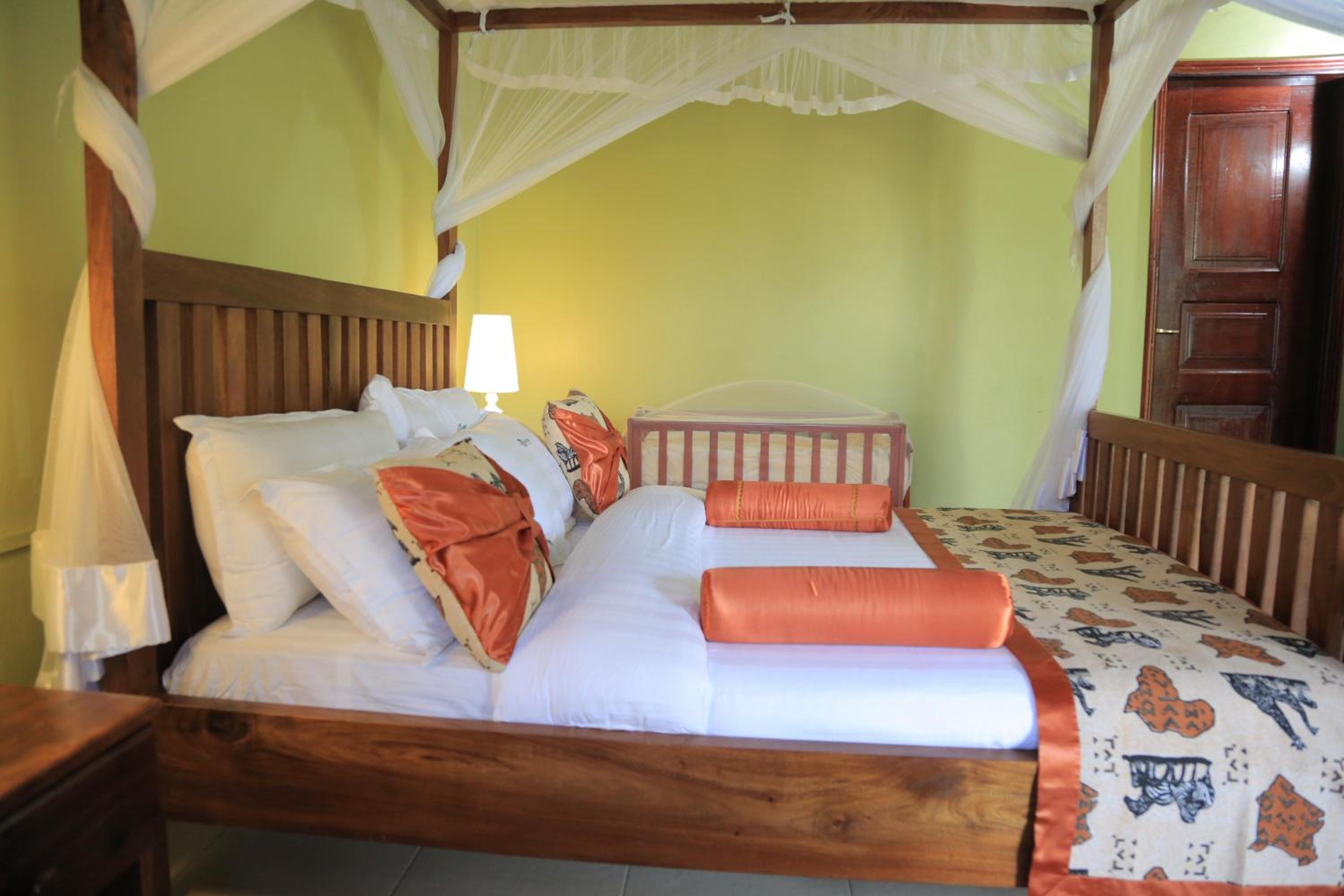 Engiri Game Lodge and Campsite