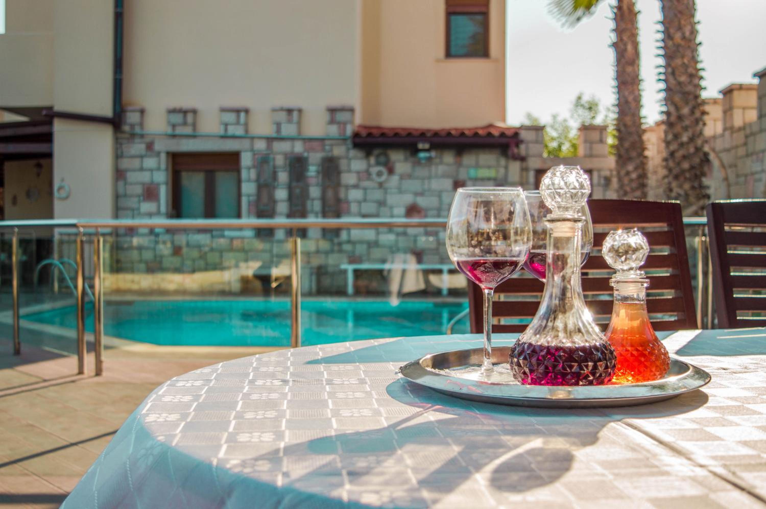 Luxury Villa Karteros view 2