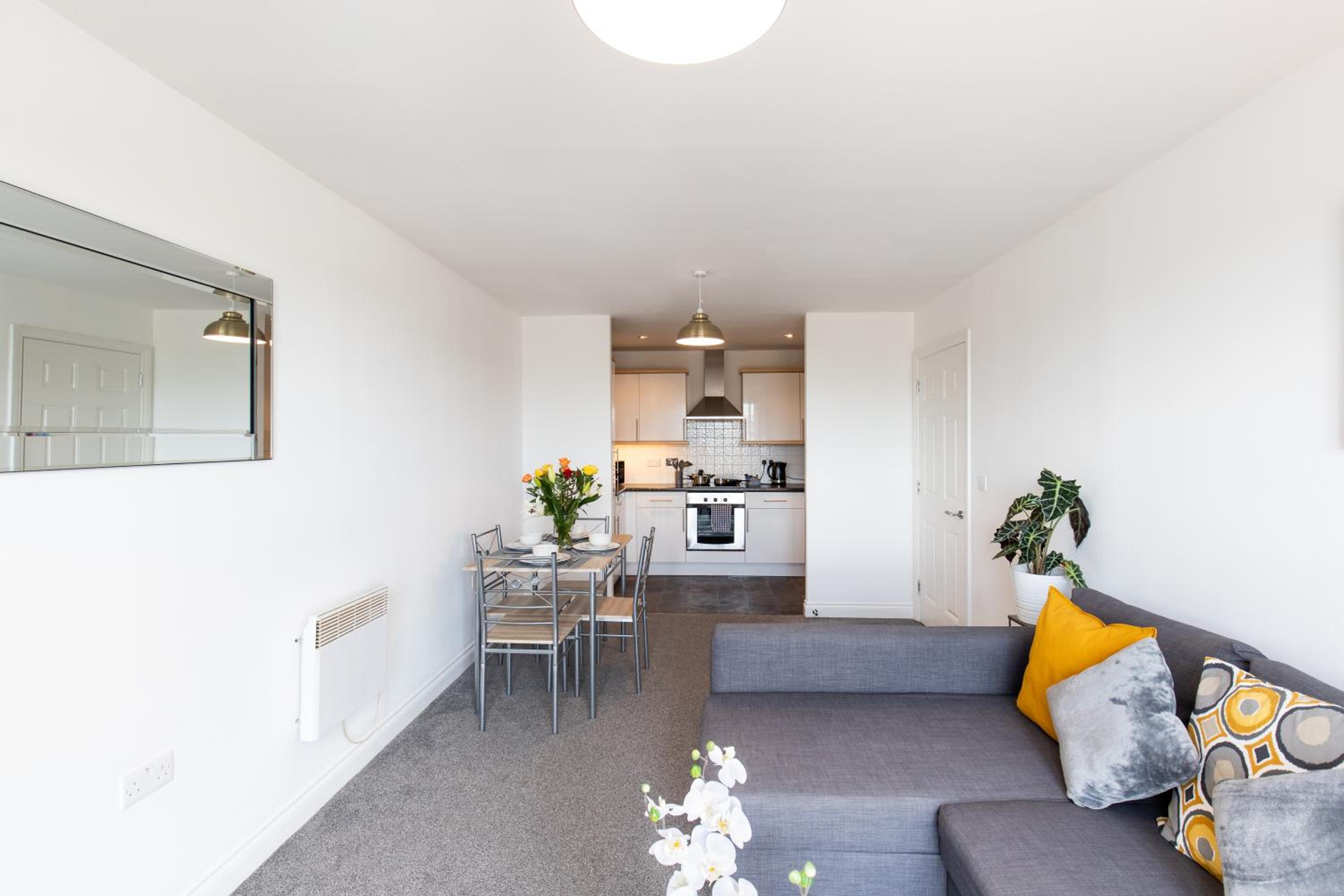 2-bedroom apartment Mill Court, Harlow view 2