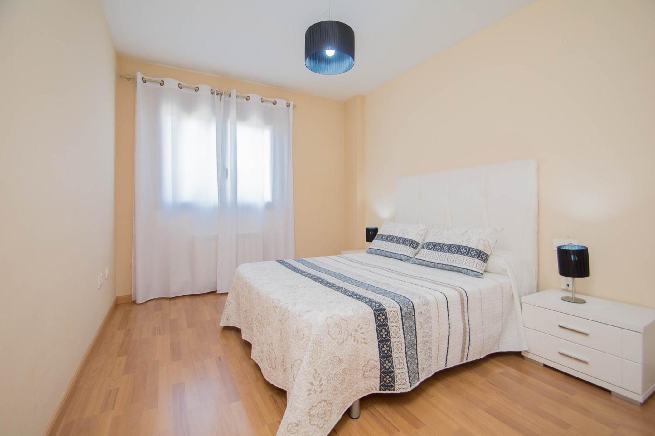 EnjoyGranada EMIR 3F - POOL, GYM & Free Parking