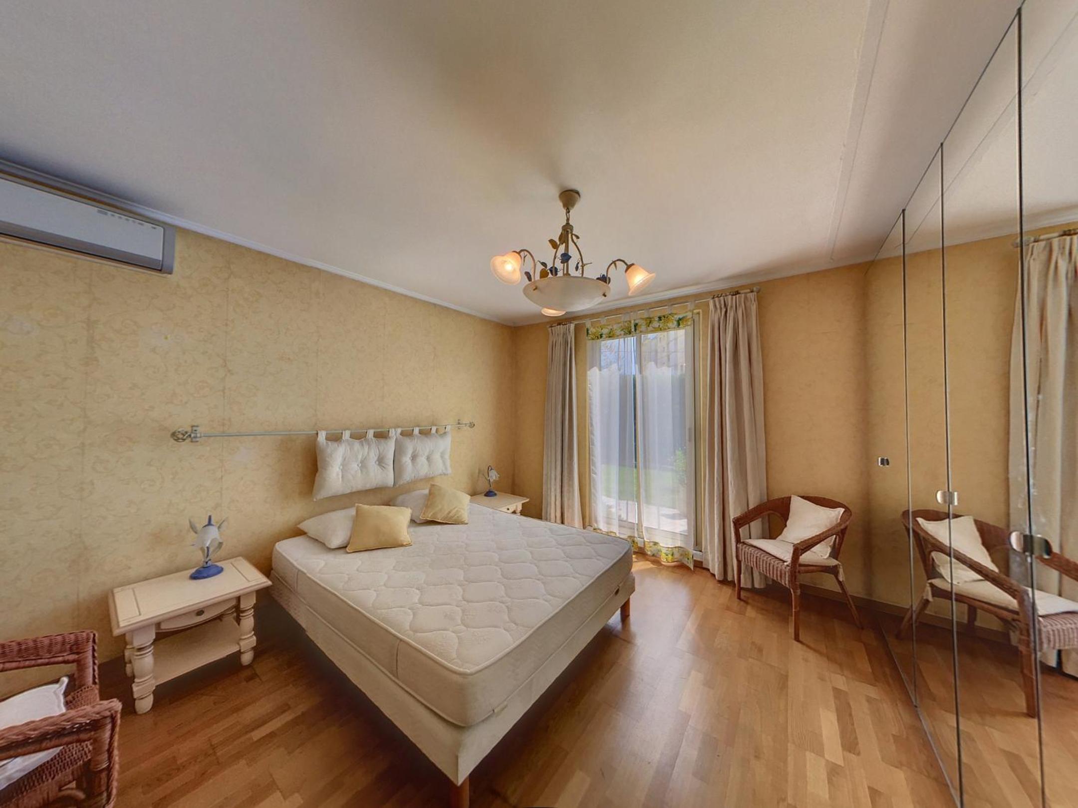 Villa Bruyere view 5