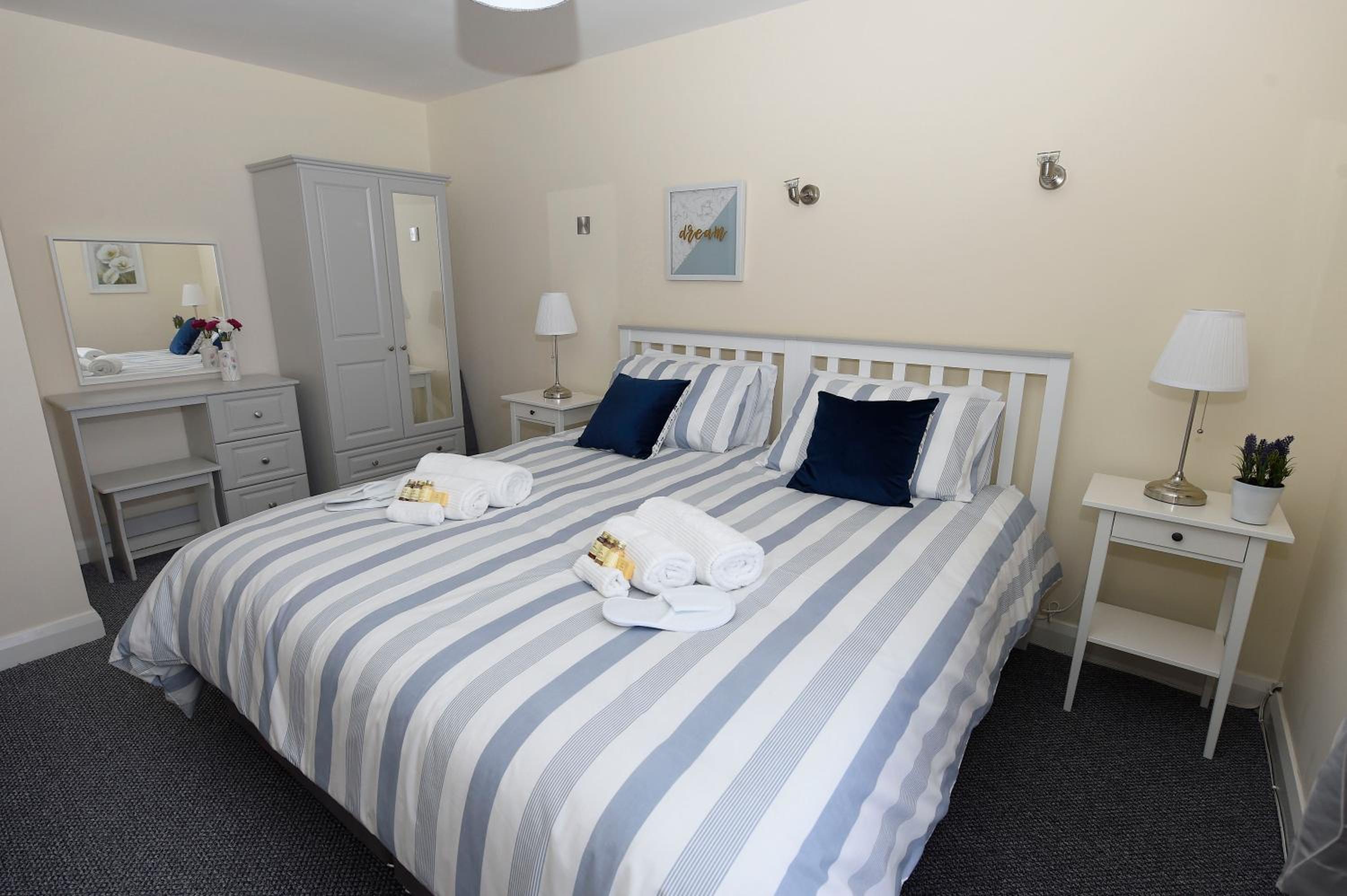 Causeway Coast Apartments Kyla Marine view 3