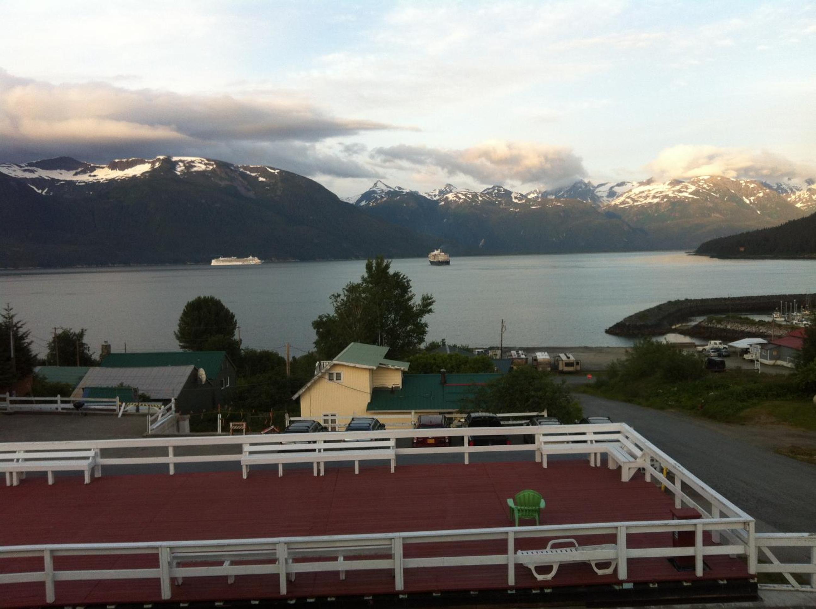 Captain's Choice Motel