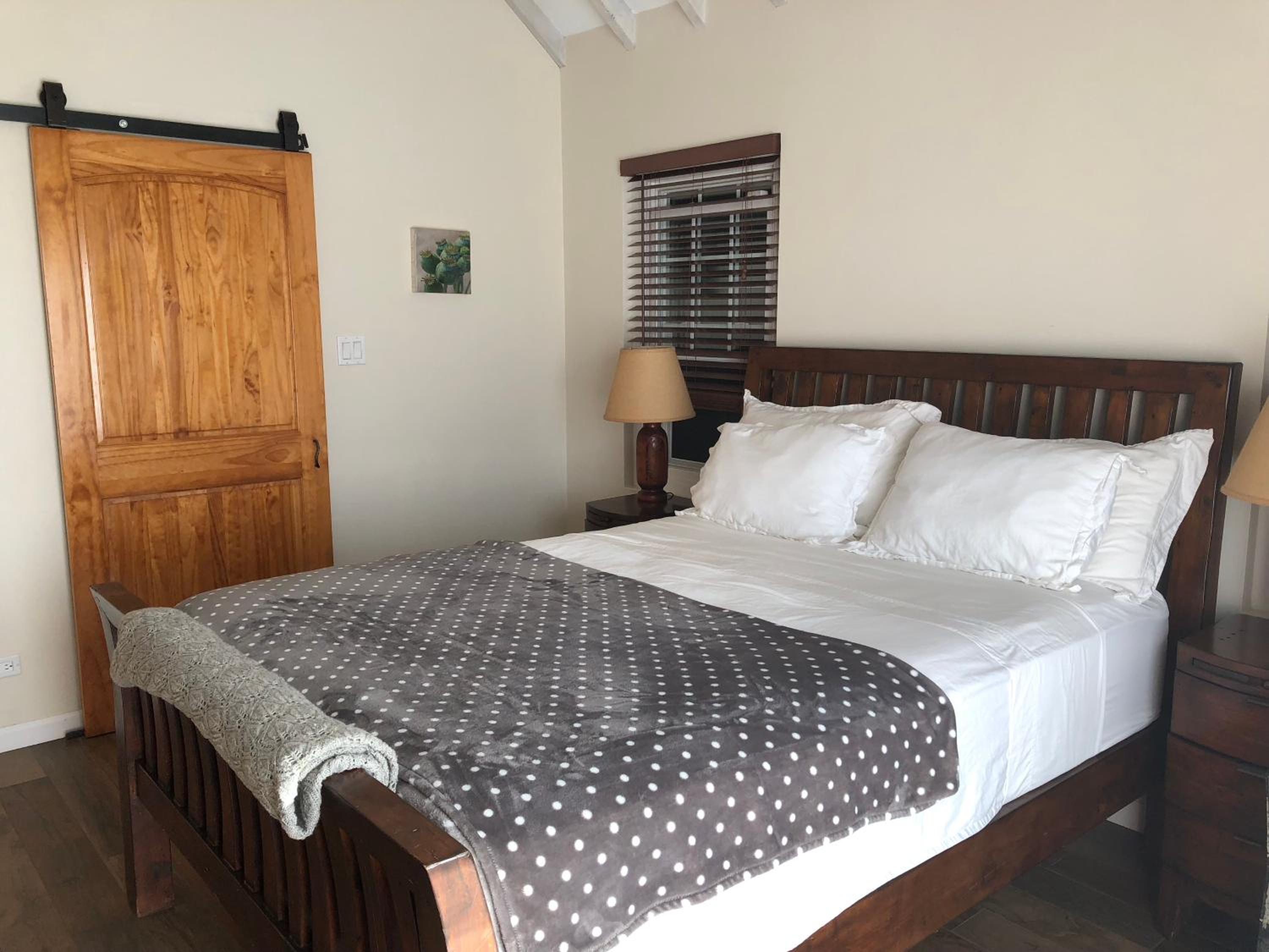 Bermuda Vacations - Wild Bird Cottage - Property Image 4