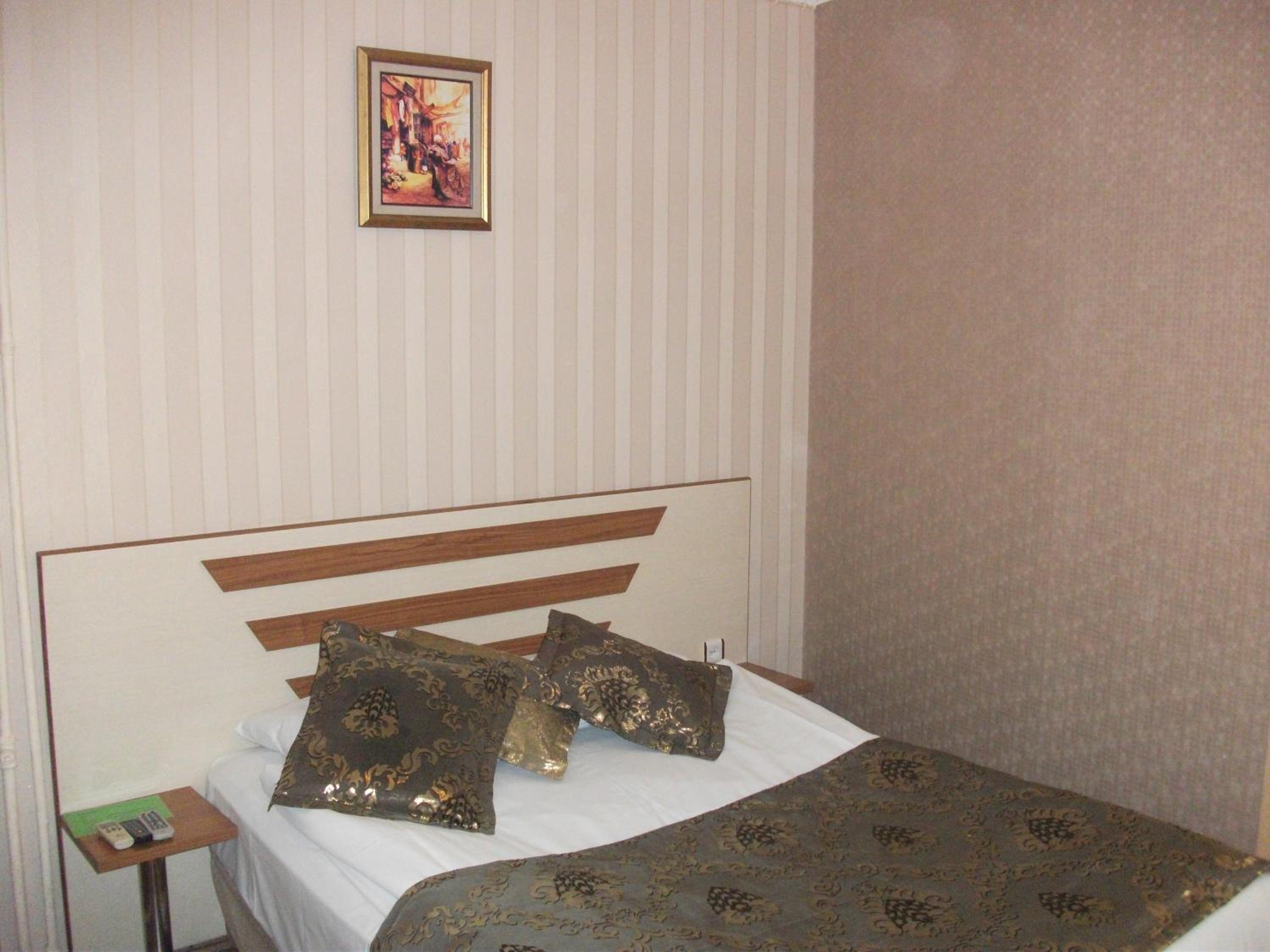 Tac Hotel - Image 17