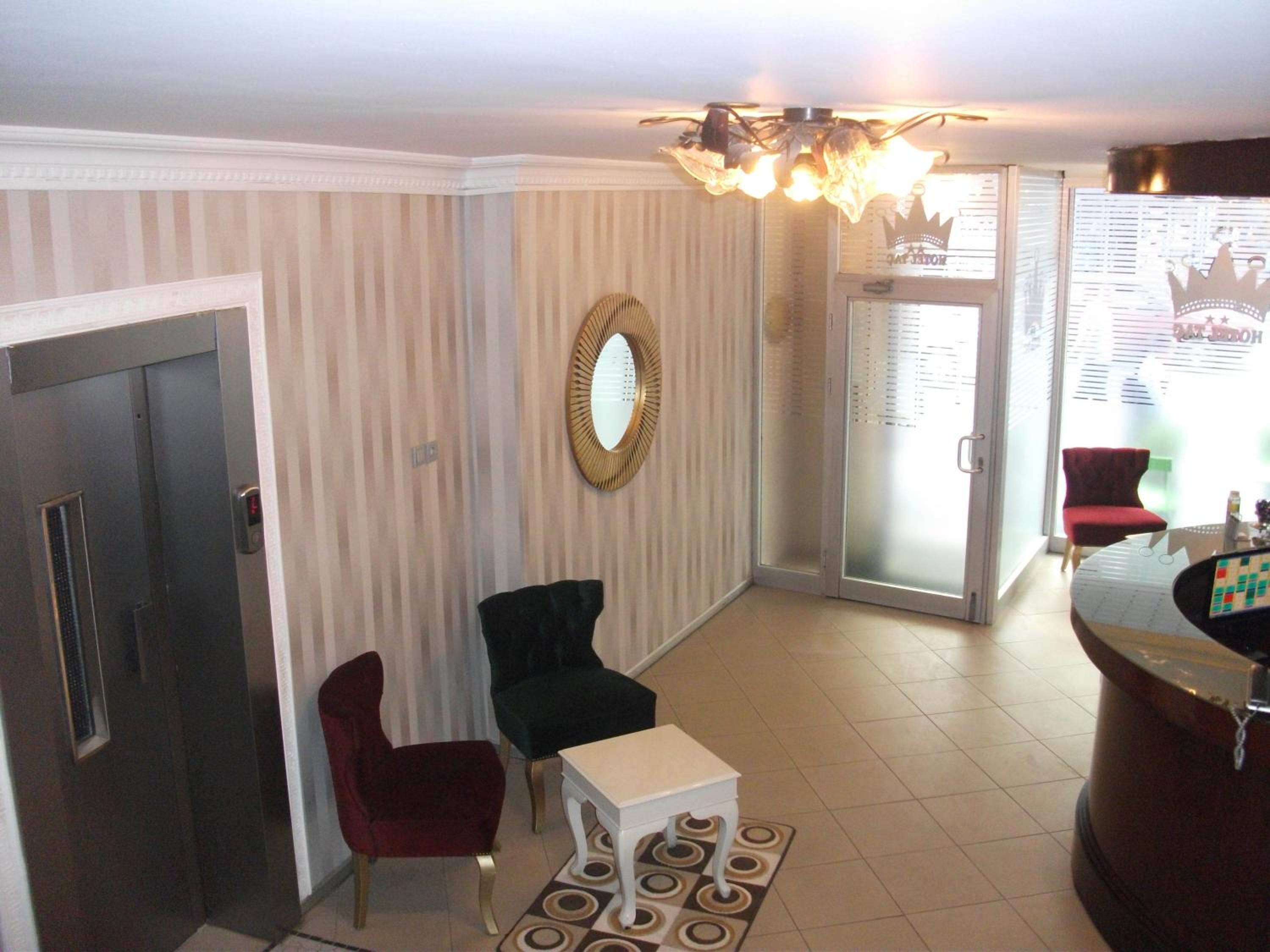 Tac Hotel - Image 13