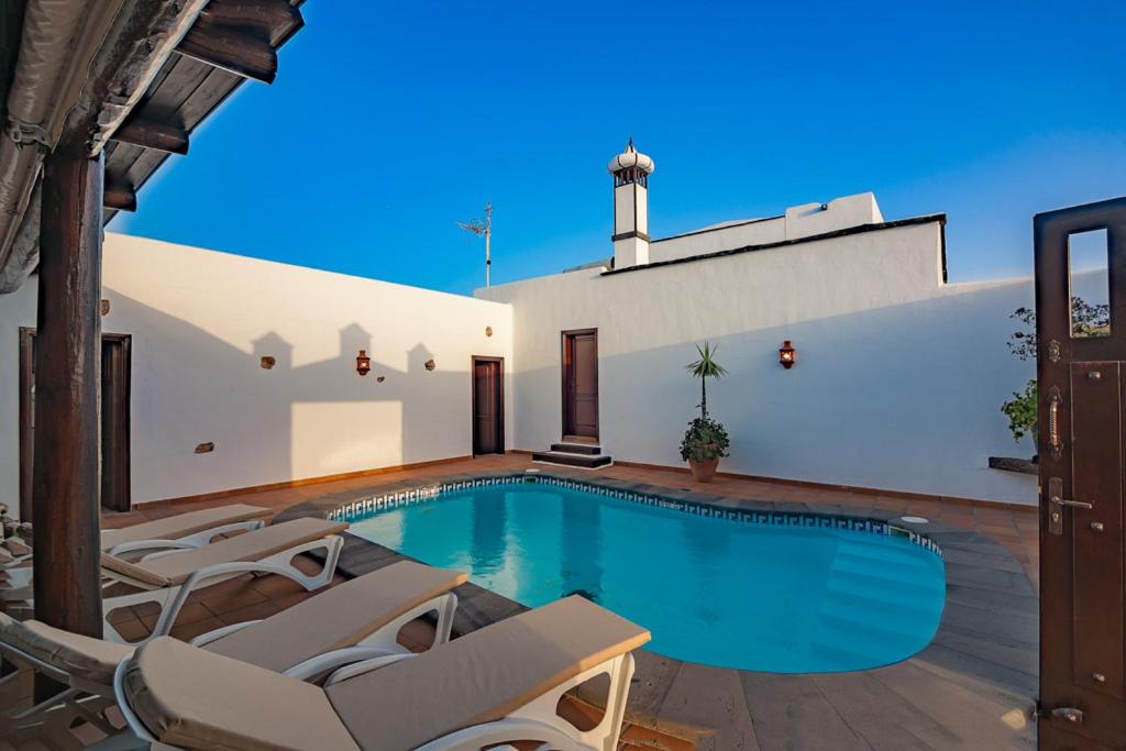 Villa Eloisa view 2