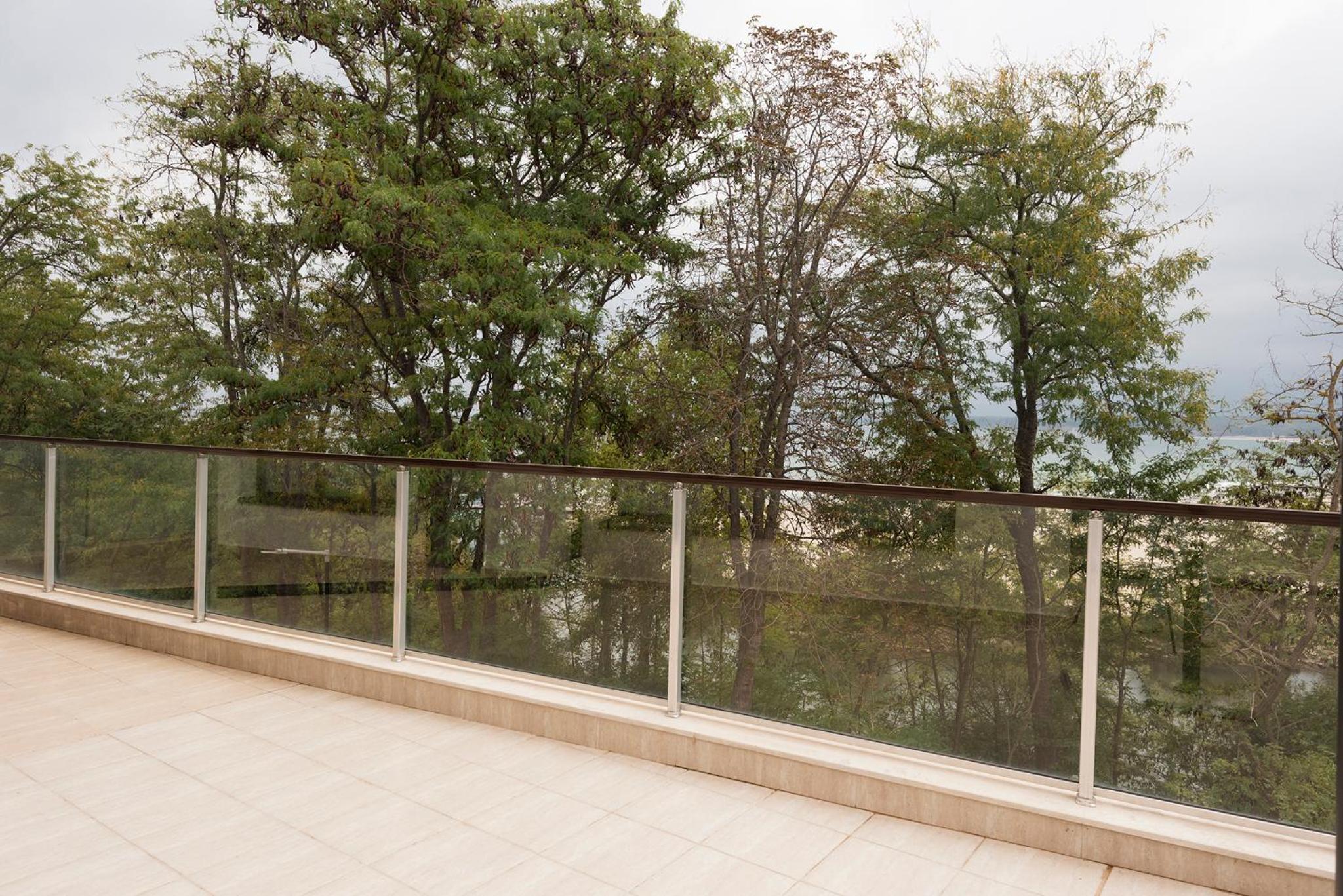 Green Paradise Deluxe Apartments