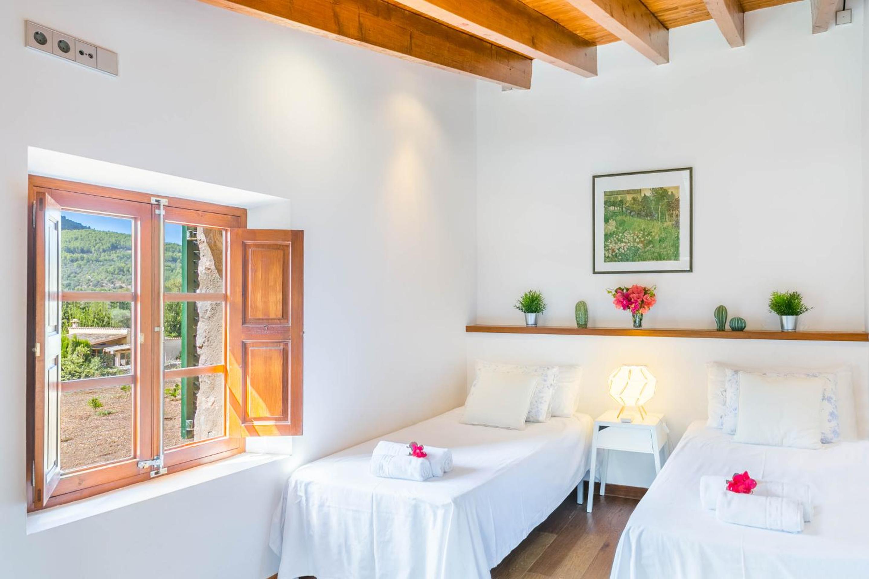 Captivating Mallorcan Villa With A Pool In Soller