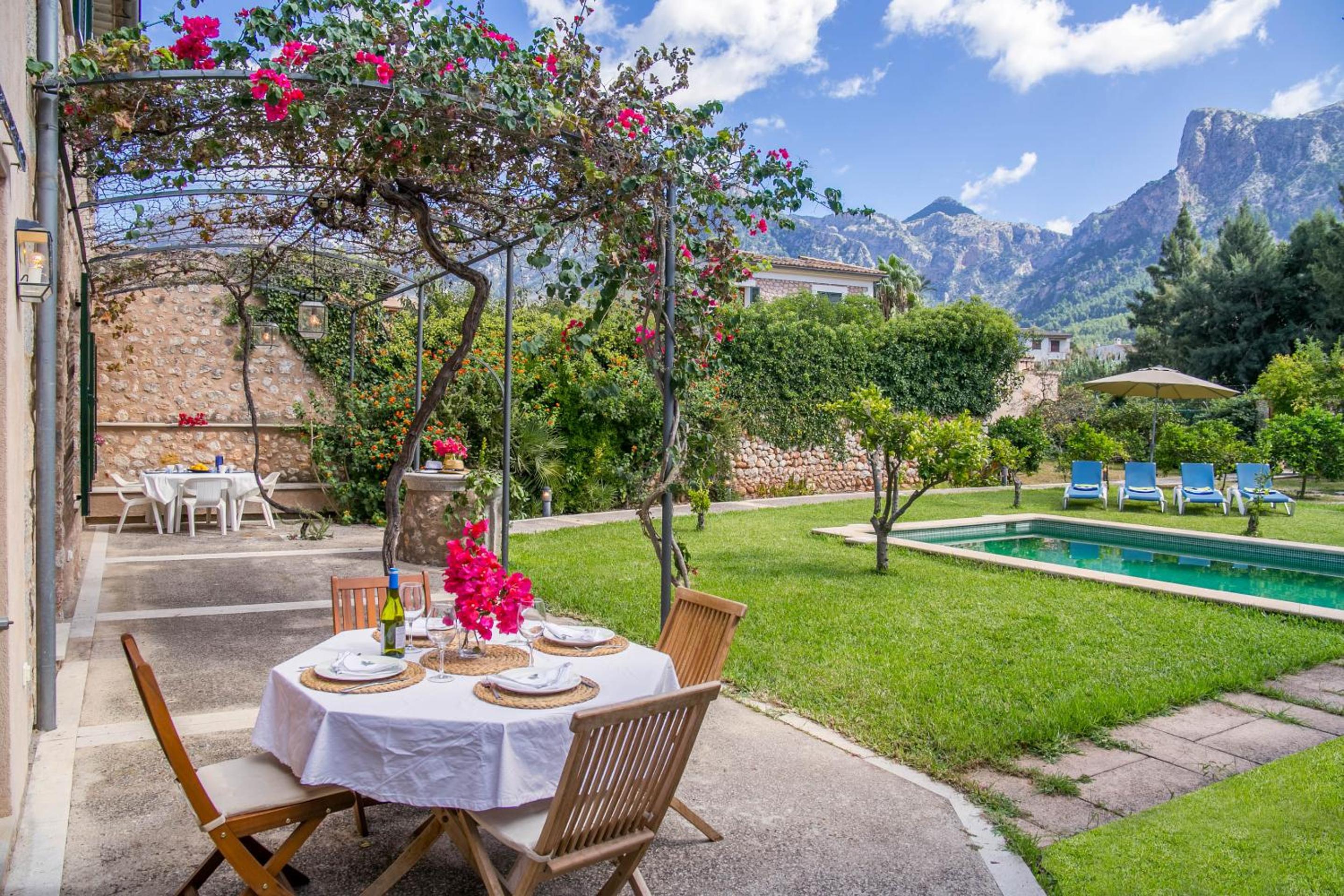 Captivating Mallorcan Villa With A Pool In Soller