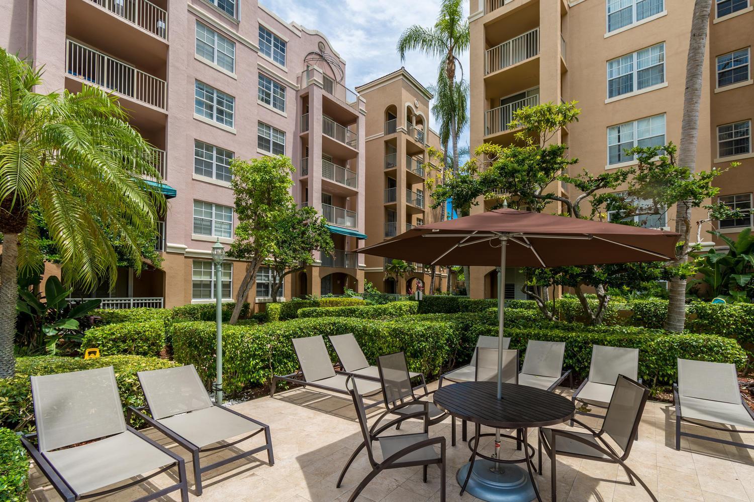 Yacht Club at Aventura Luxurious 1 Bed 1 Bath view 5