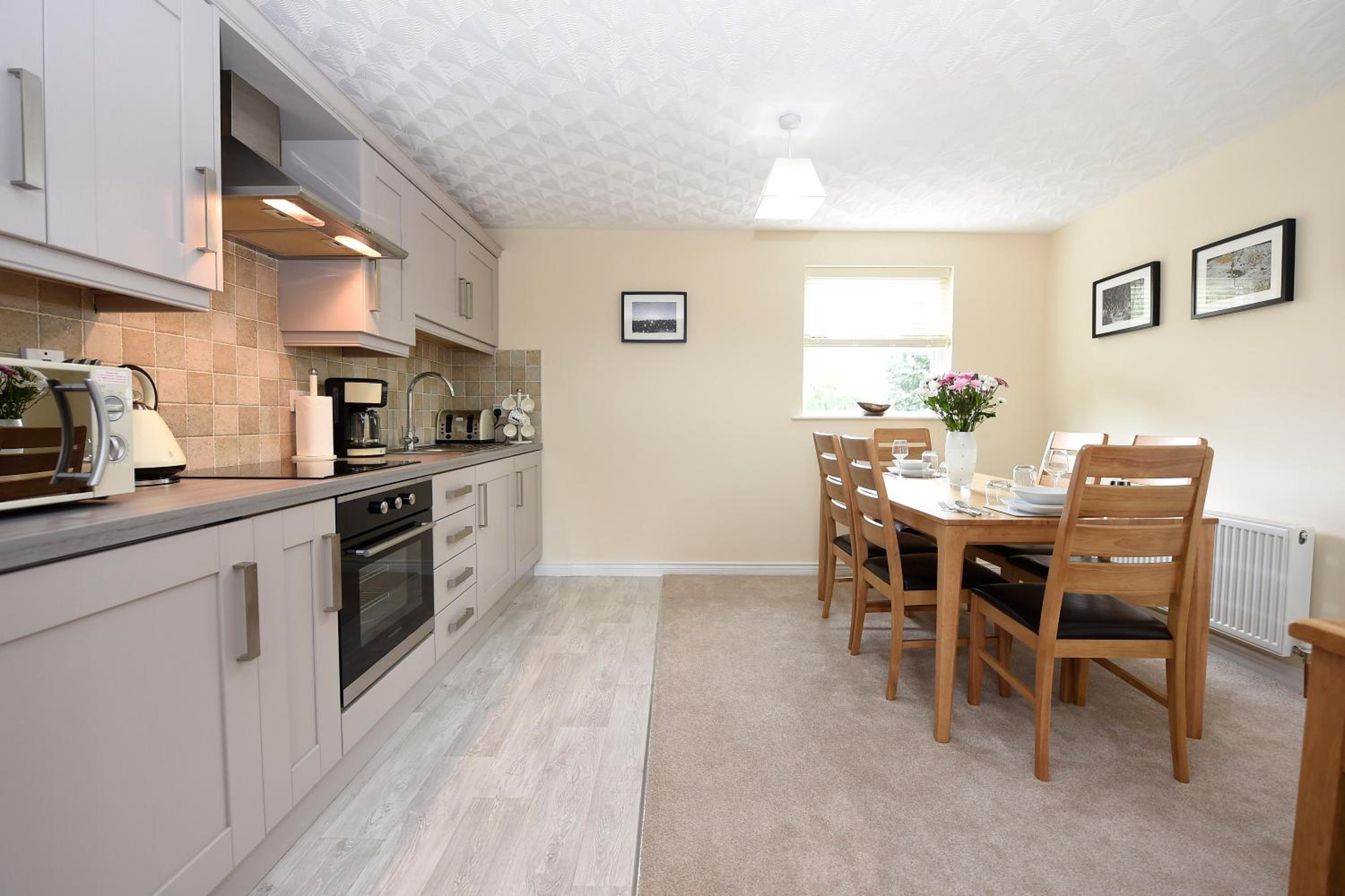 Causeway Coast Apartments 8 Bleach Green view 4