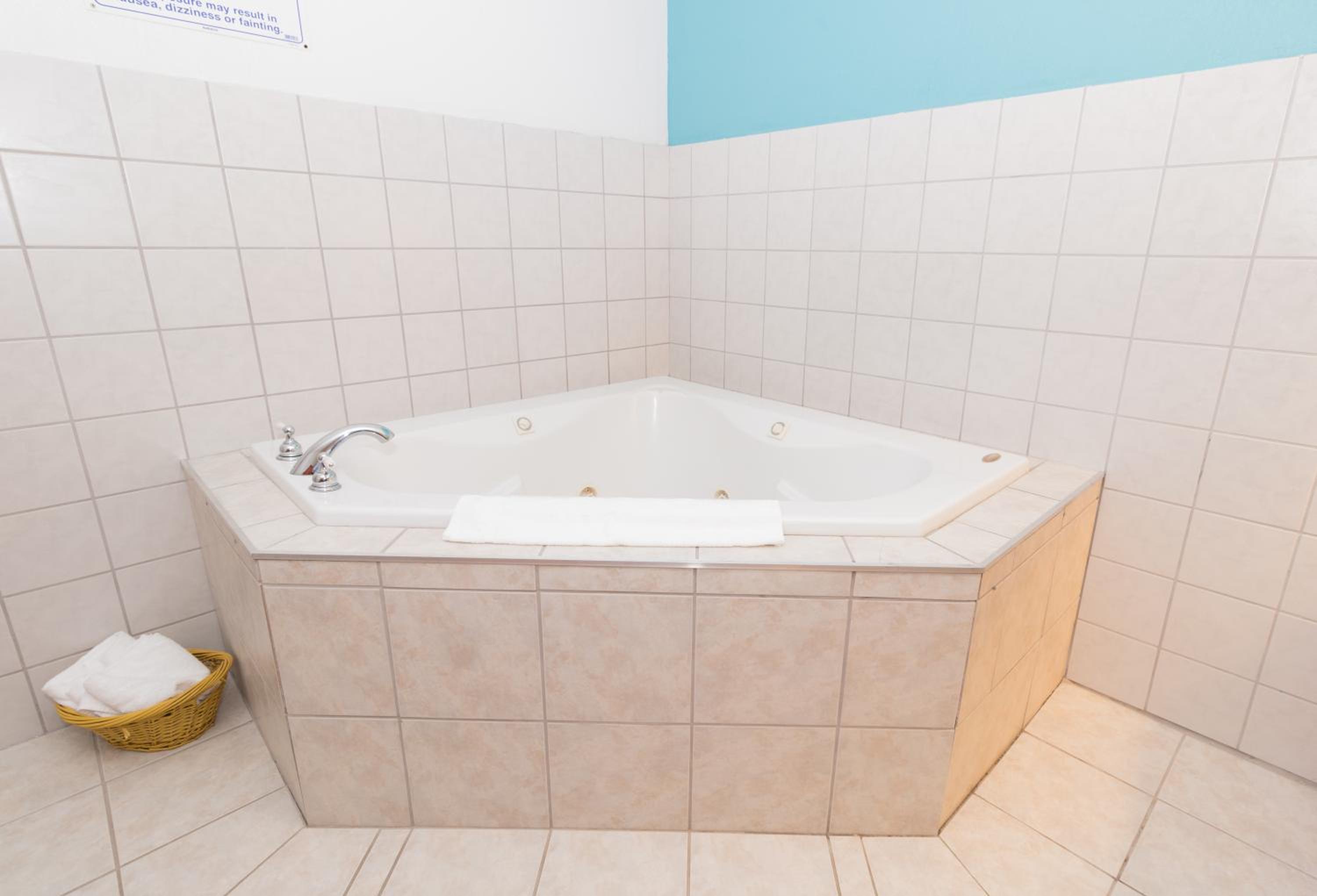 Motel 6-Clarion, PA - Property Image 4