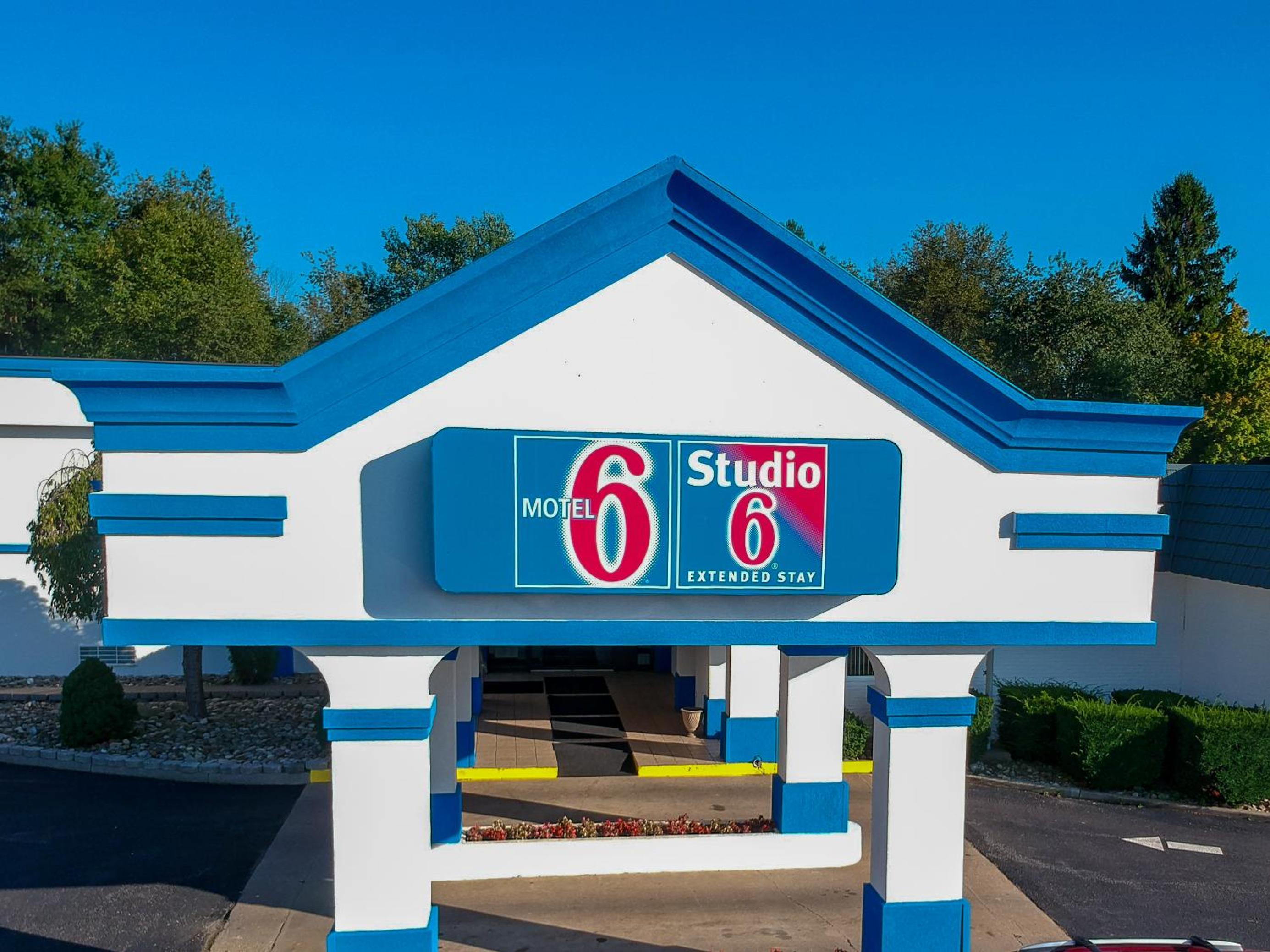 Motel 6-Clarion, PA - Property Image 11