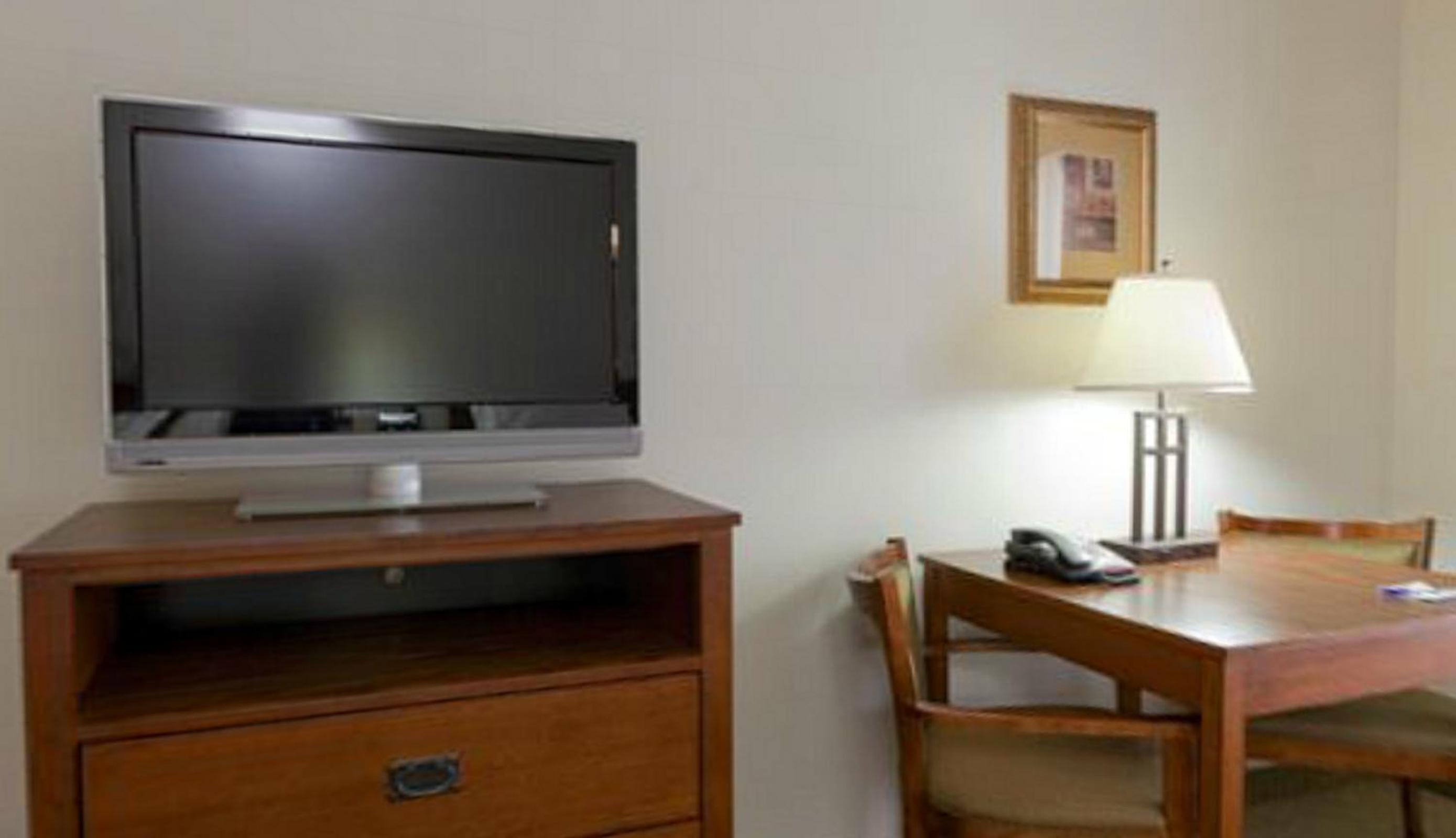 Mattoon Vacations - Holiday Inn Express Hotel  Suites Mattoon, an IHG Hotel - Property Image 2