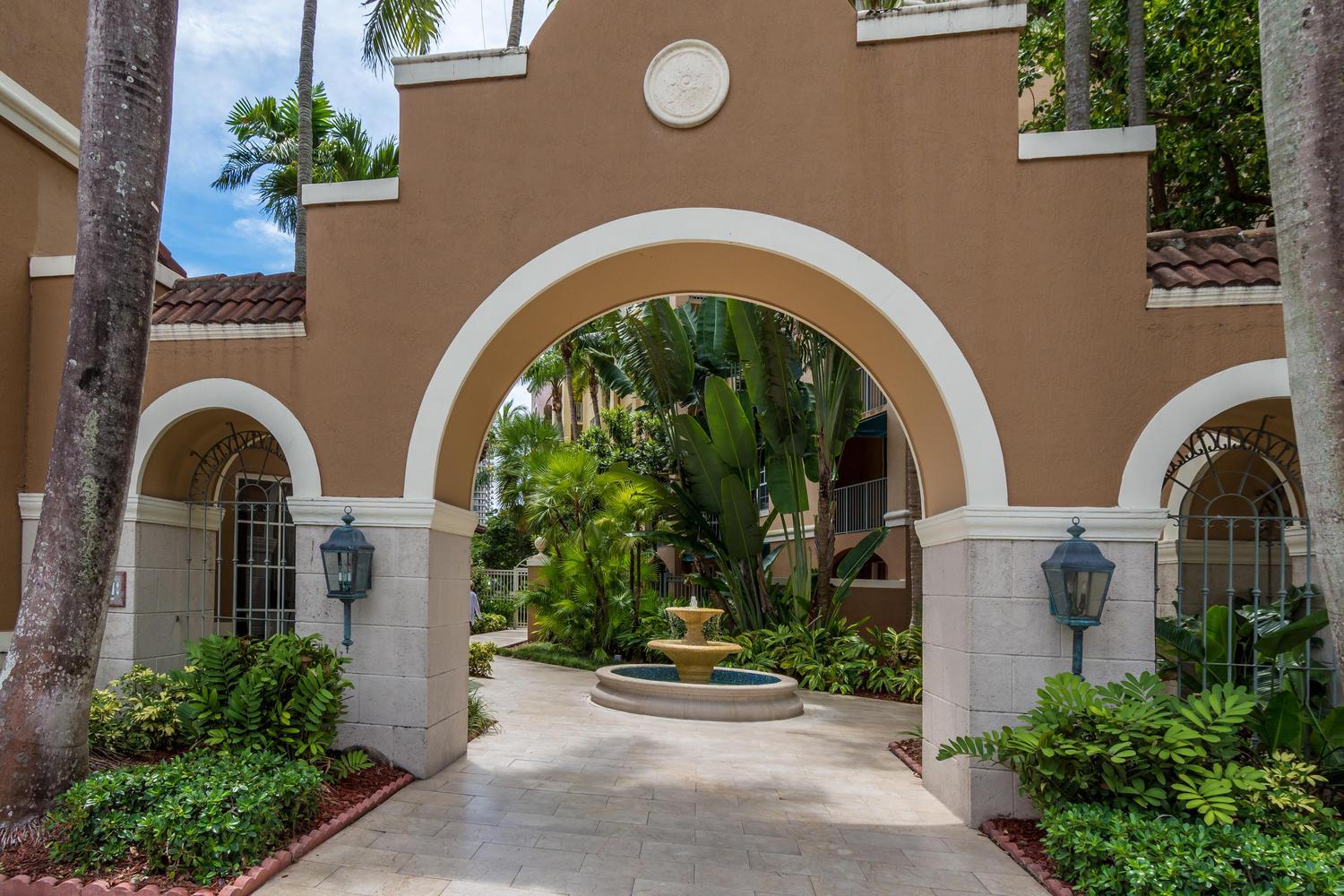 Hotel Yacht Club at Aventura 1 Bd 1 Bth Brand New - Image 1