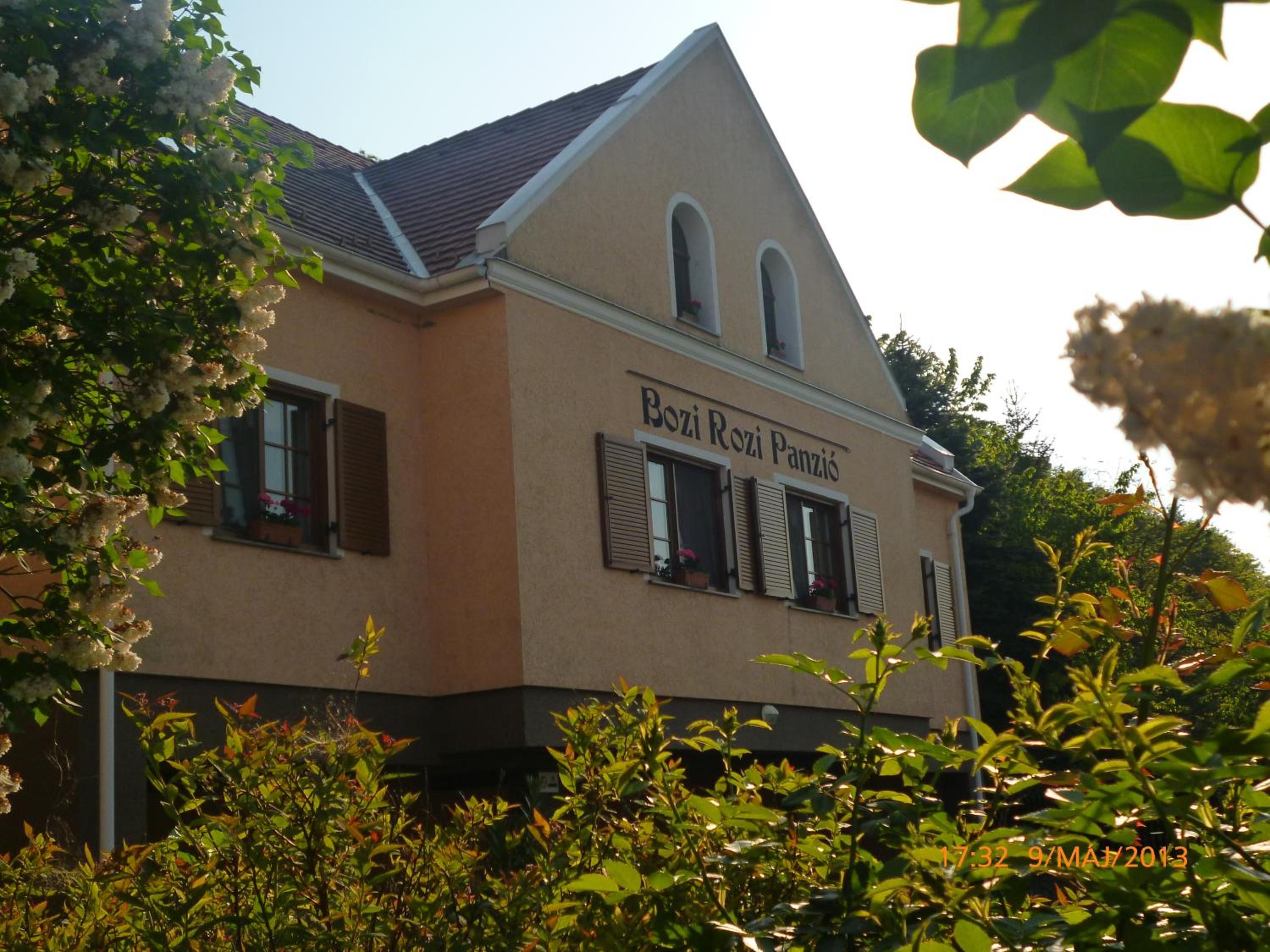Photo 25