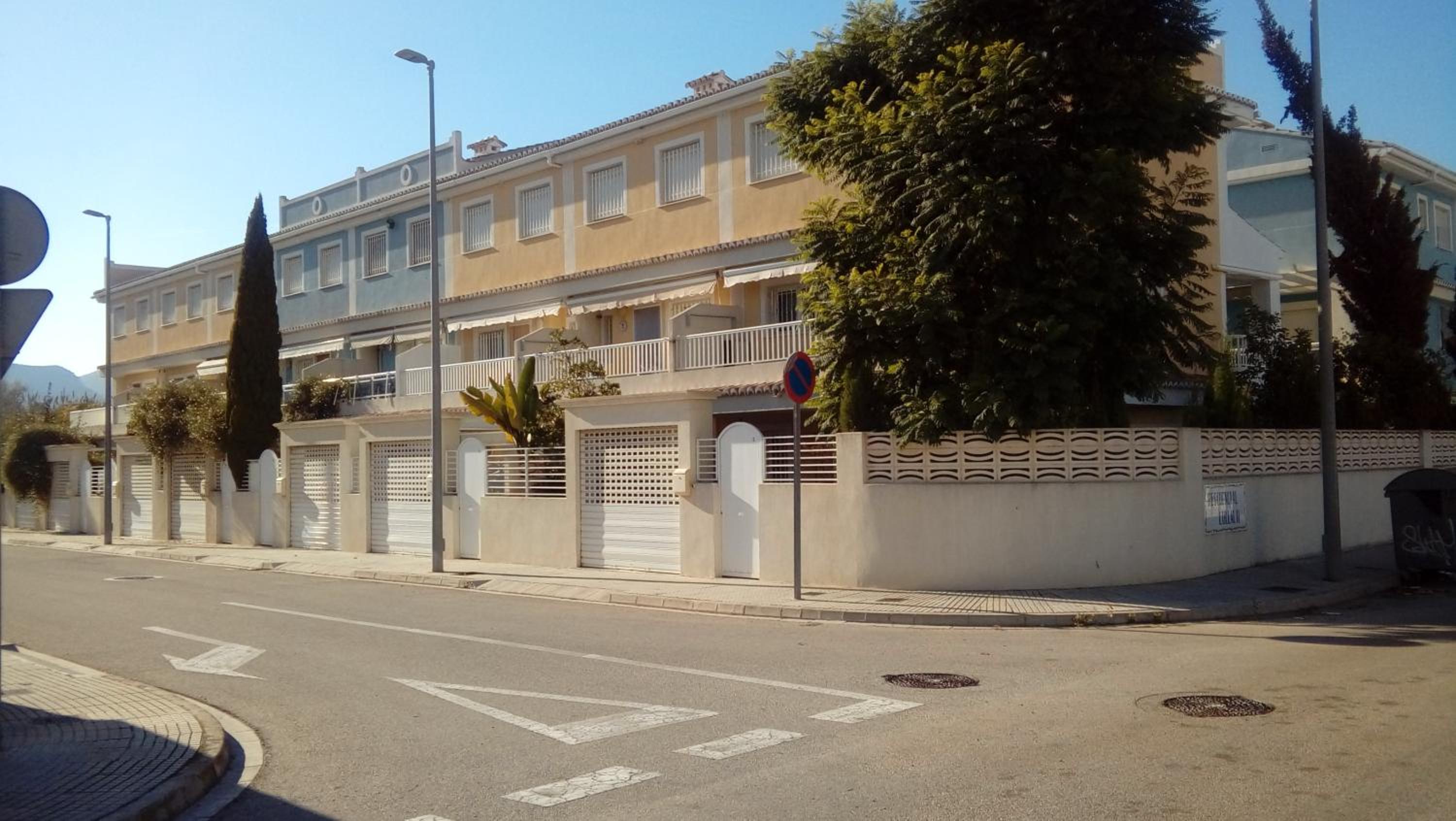 Solo familias Dúplex en Casa adosada