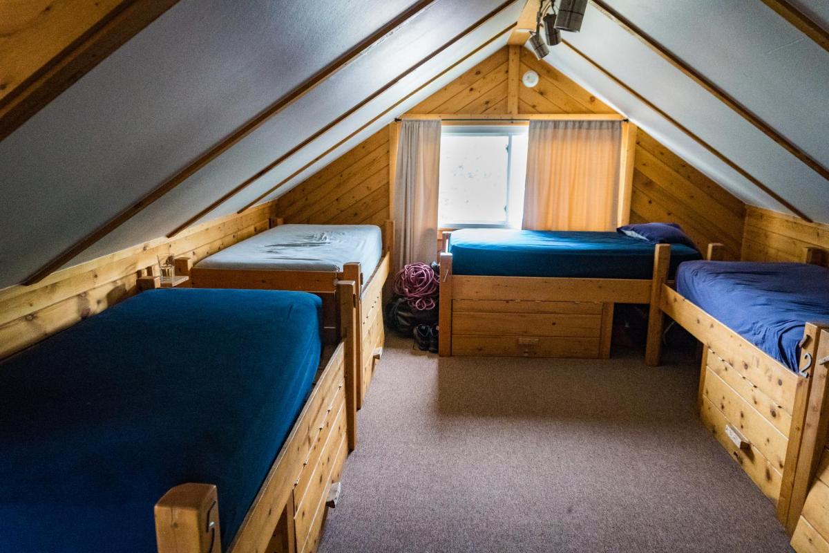 Estes Park Adventure Hostel - Property Image 4