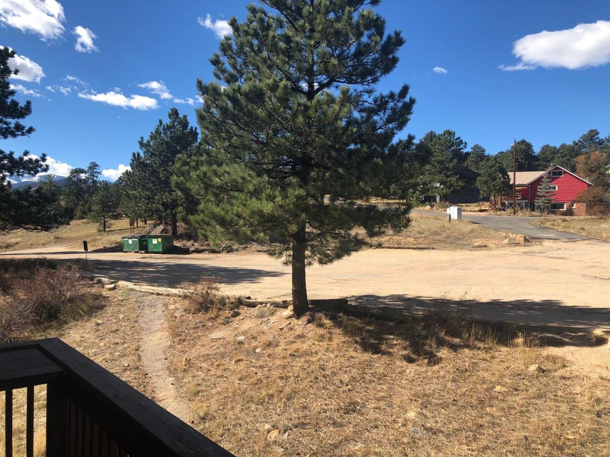 Estes Park Adventure Hostel - Property Image 10