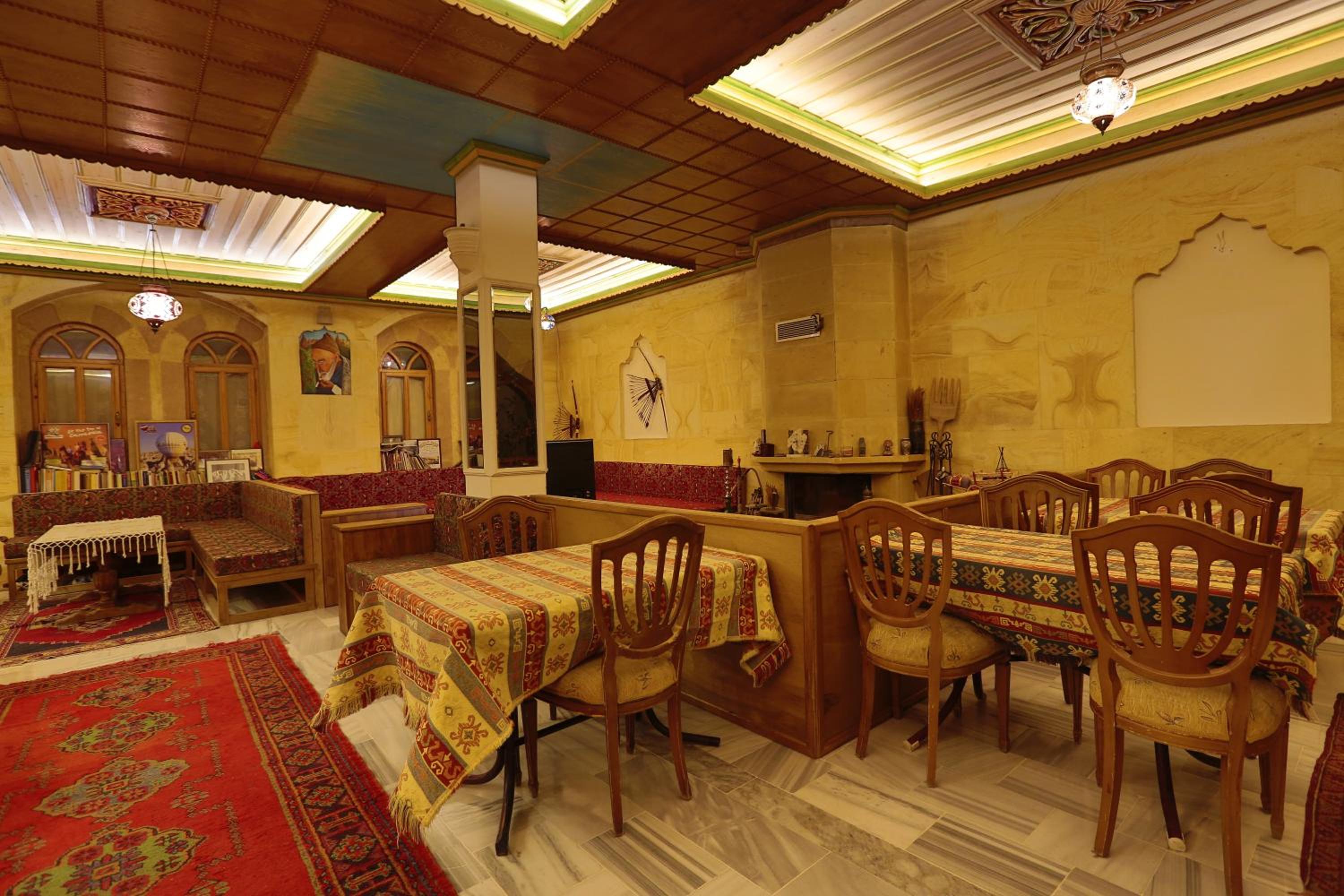 Walnut House Otel - Image 70