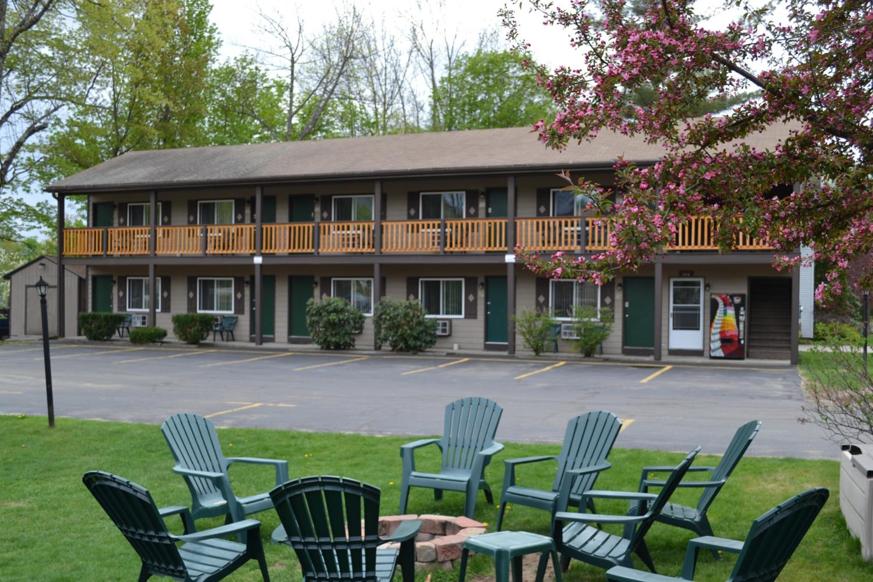 Hotel Kancamagus Lodge - Image 1