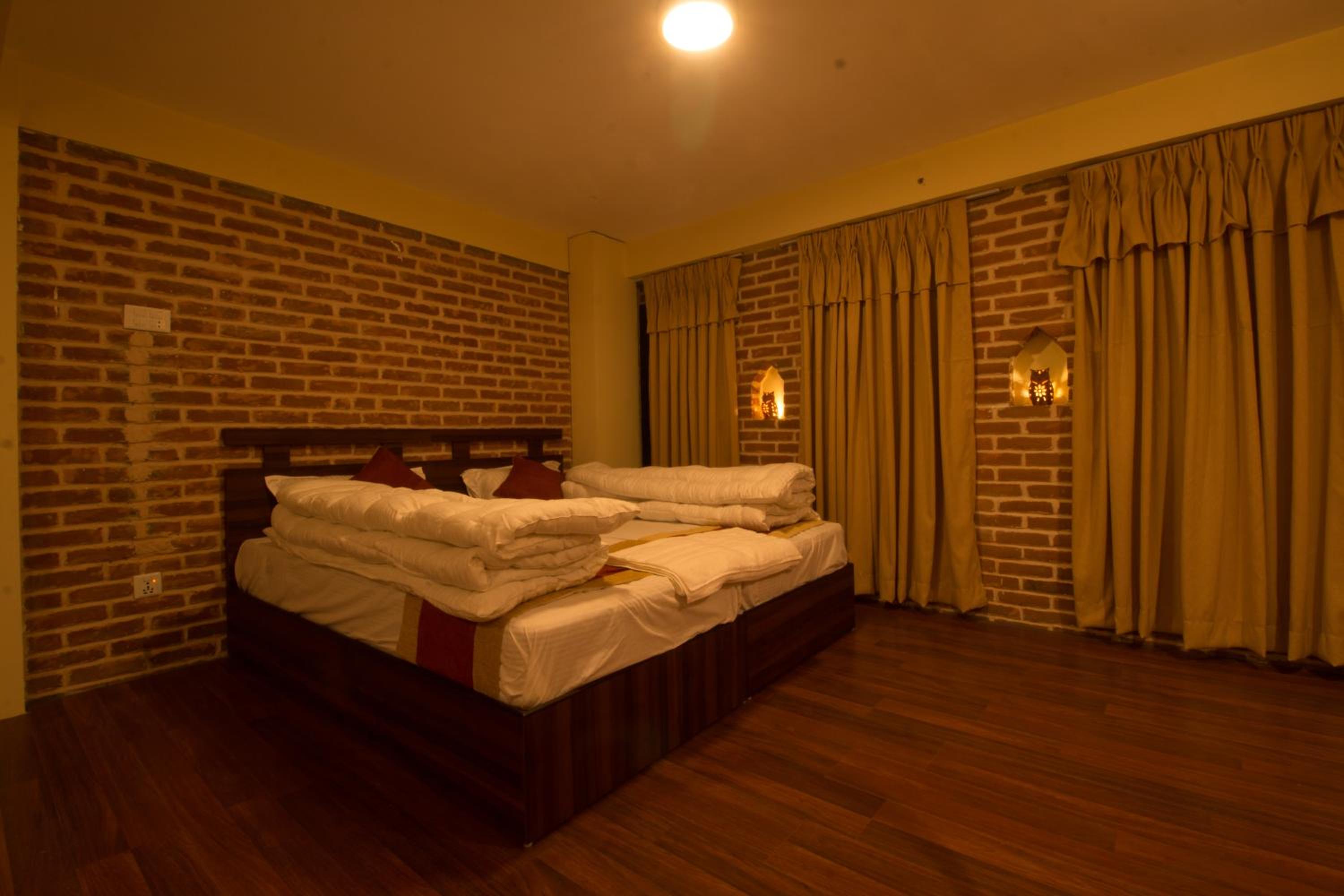 HOTEL LAYAKU DURBAR