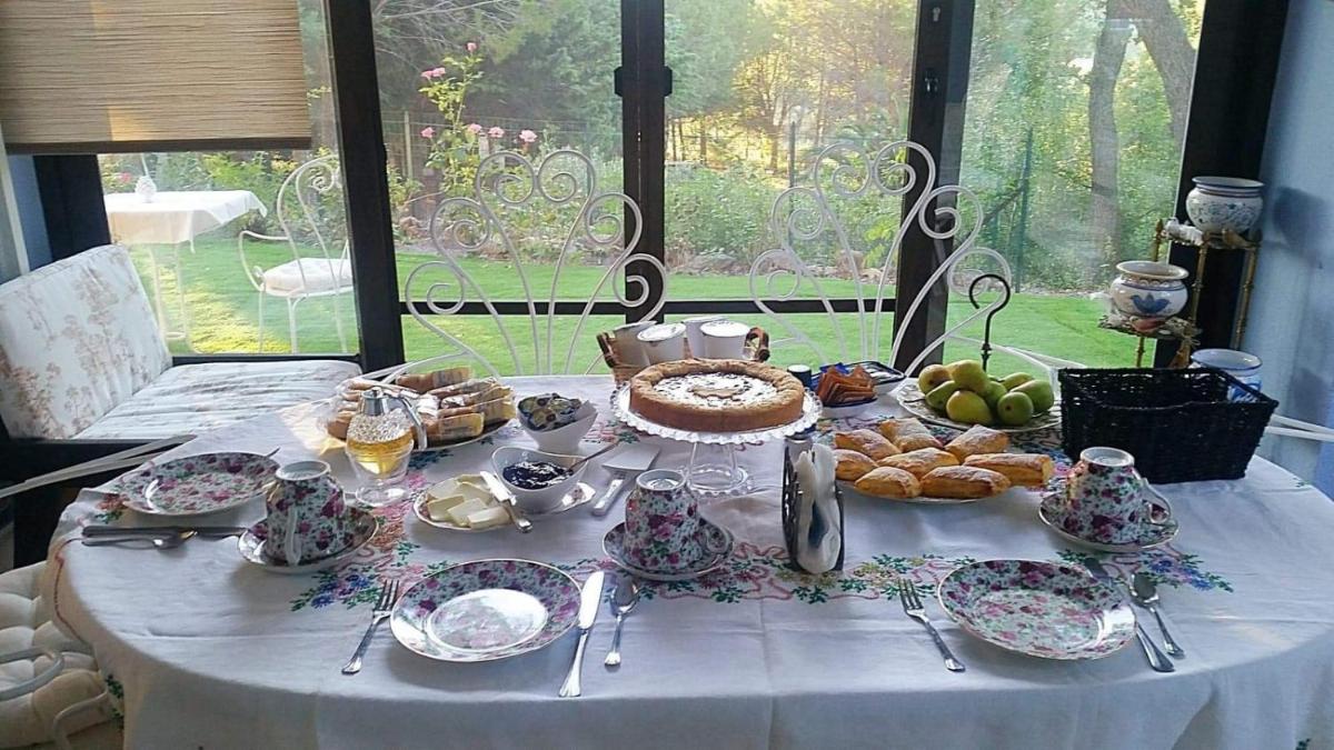 Hassin Cottage view 3