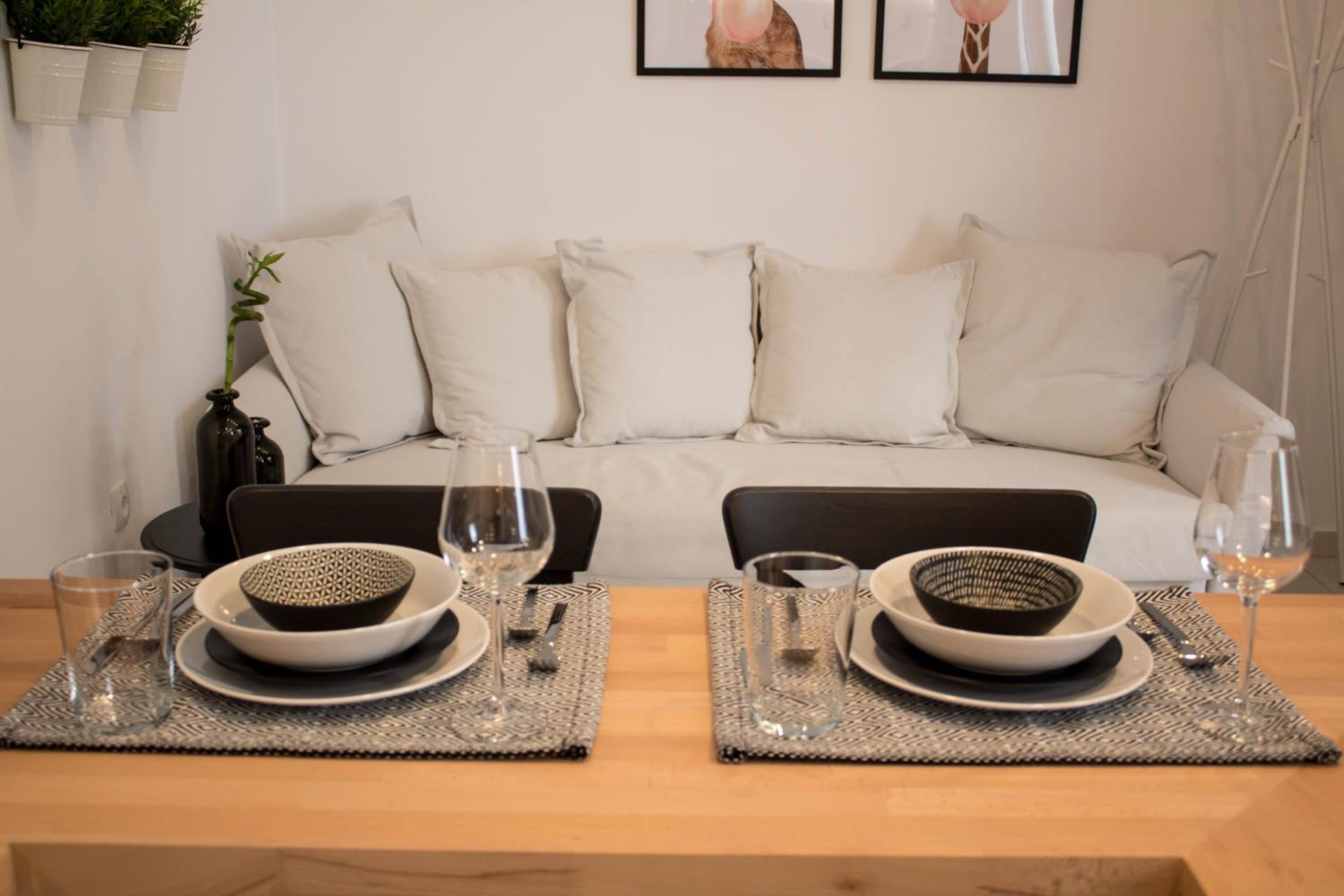 Super Stylish Apartments in Syntagma Square!
