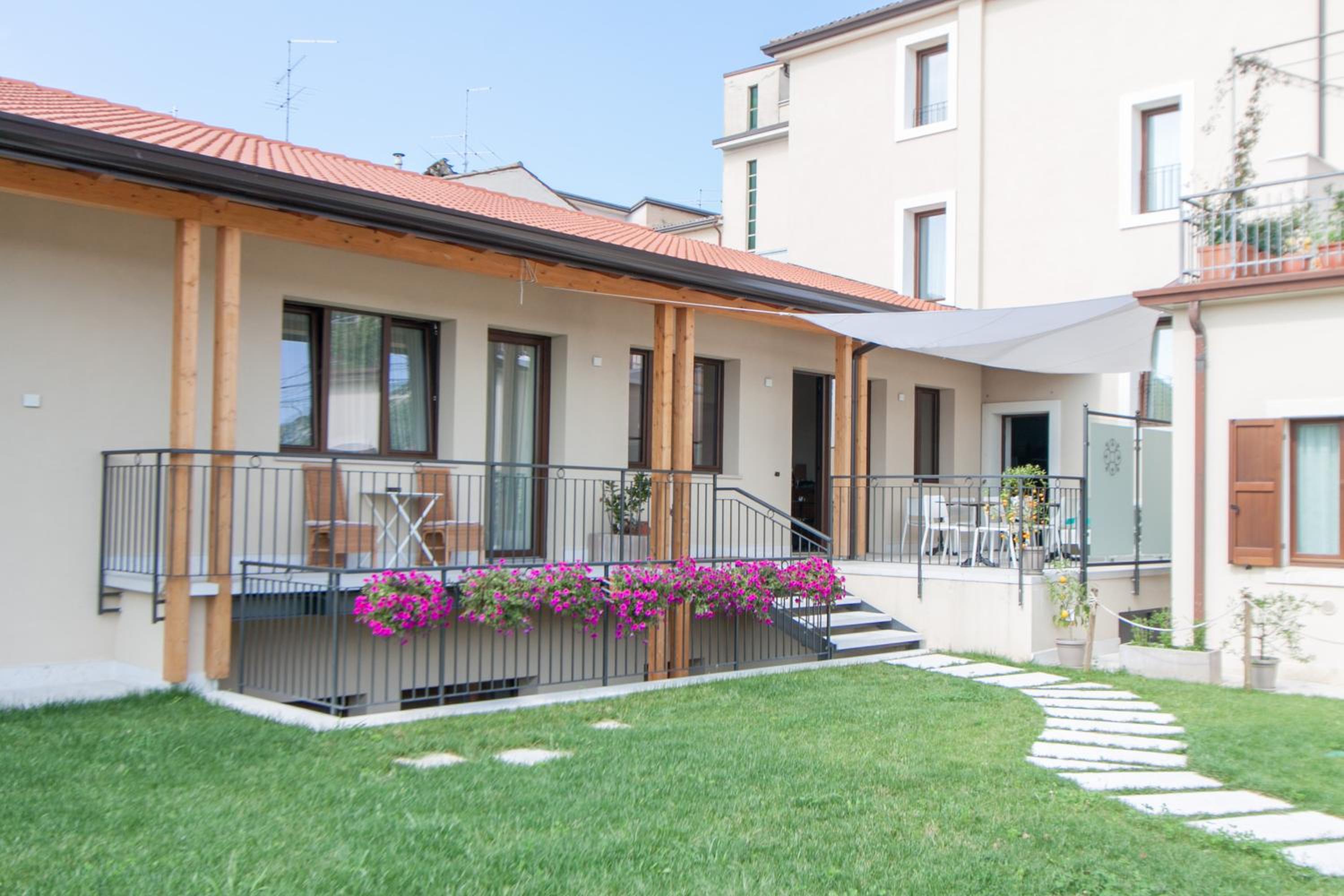Garda Relais