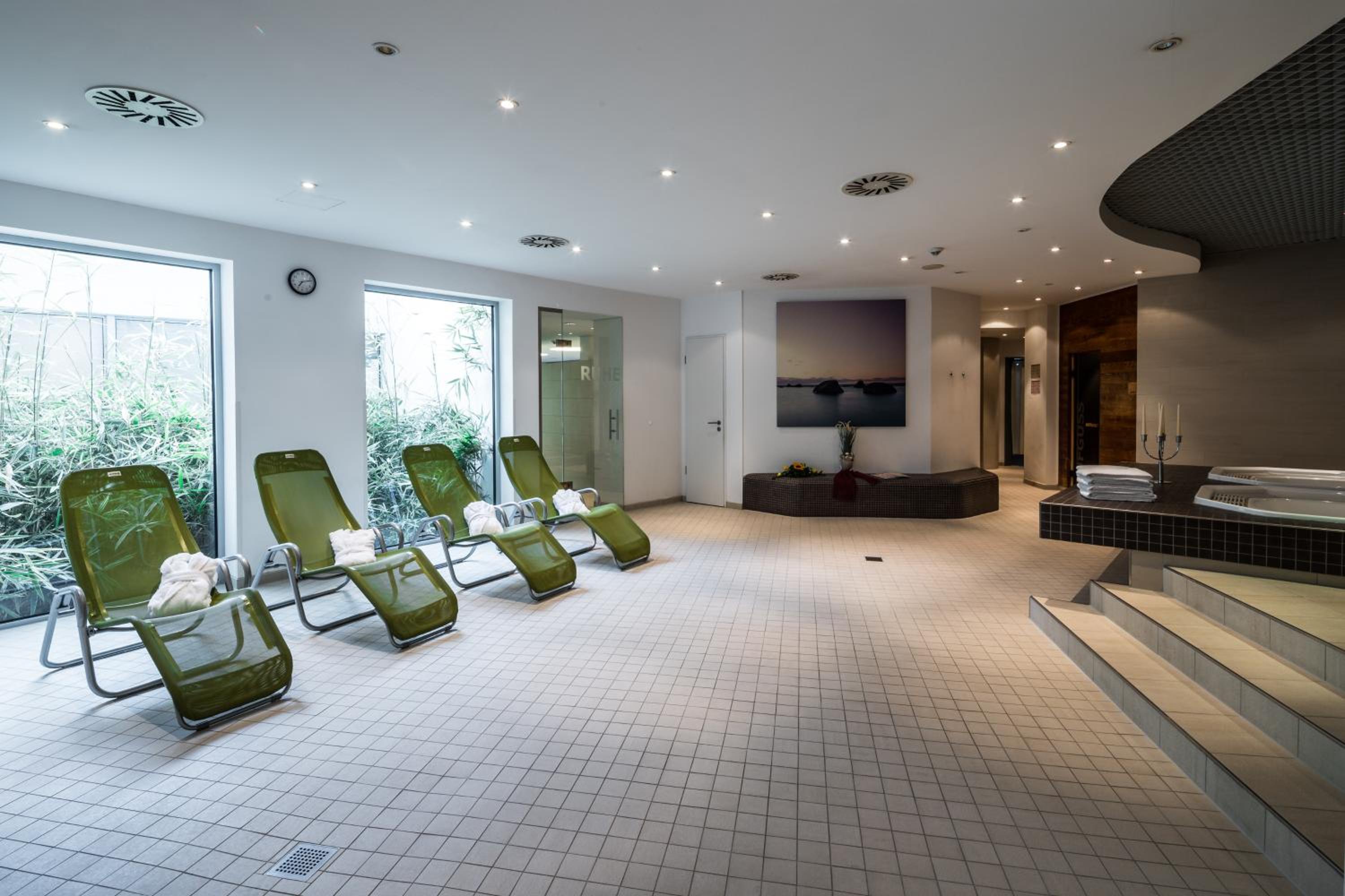 Dresden Vacations - Ramada by Wyndham Dresden - Property Image 34