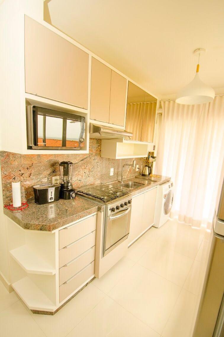 VIDA MANSA en Bombinhas — kitchen