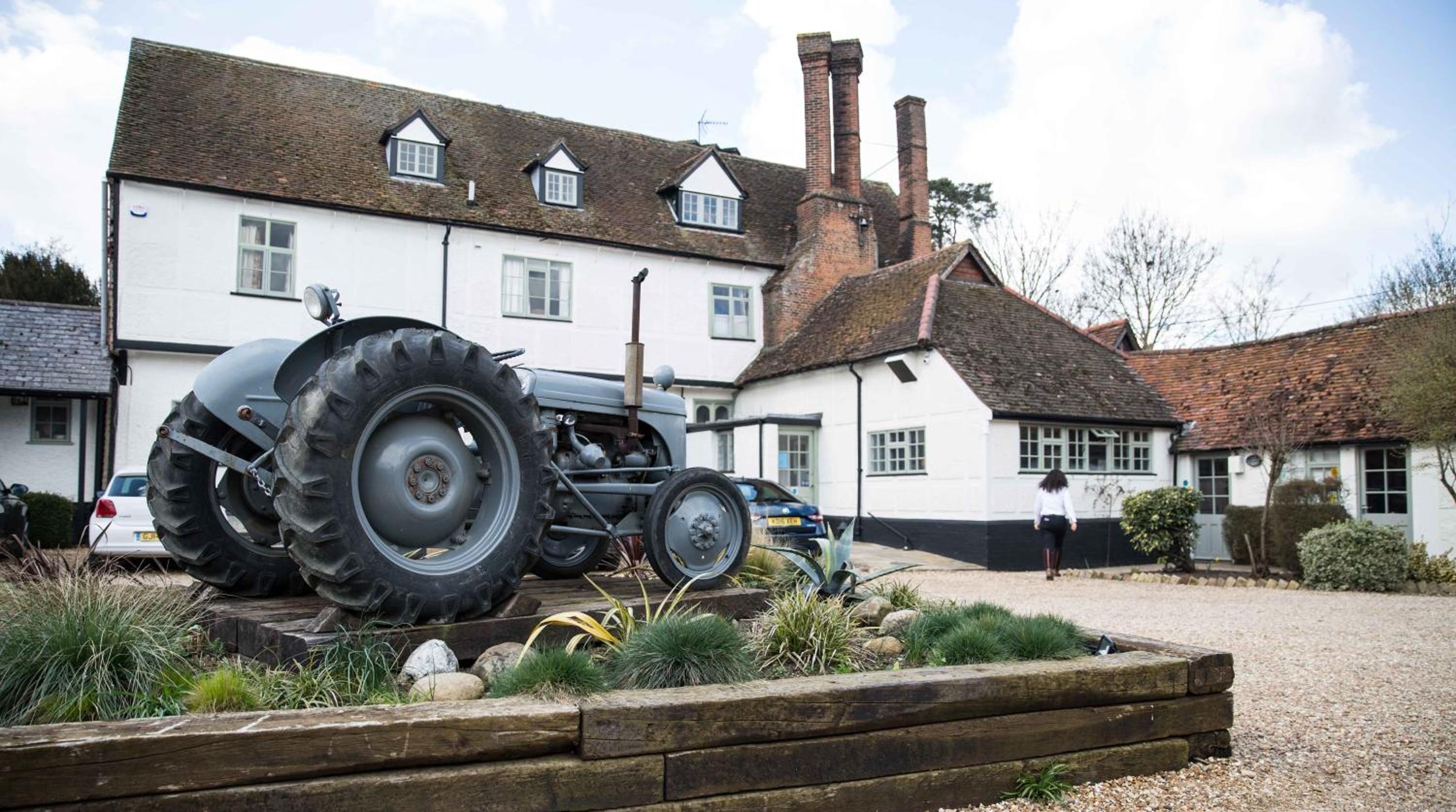 Stevenage Vacations - The Farmhouse at Redcoats - Property Image 5