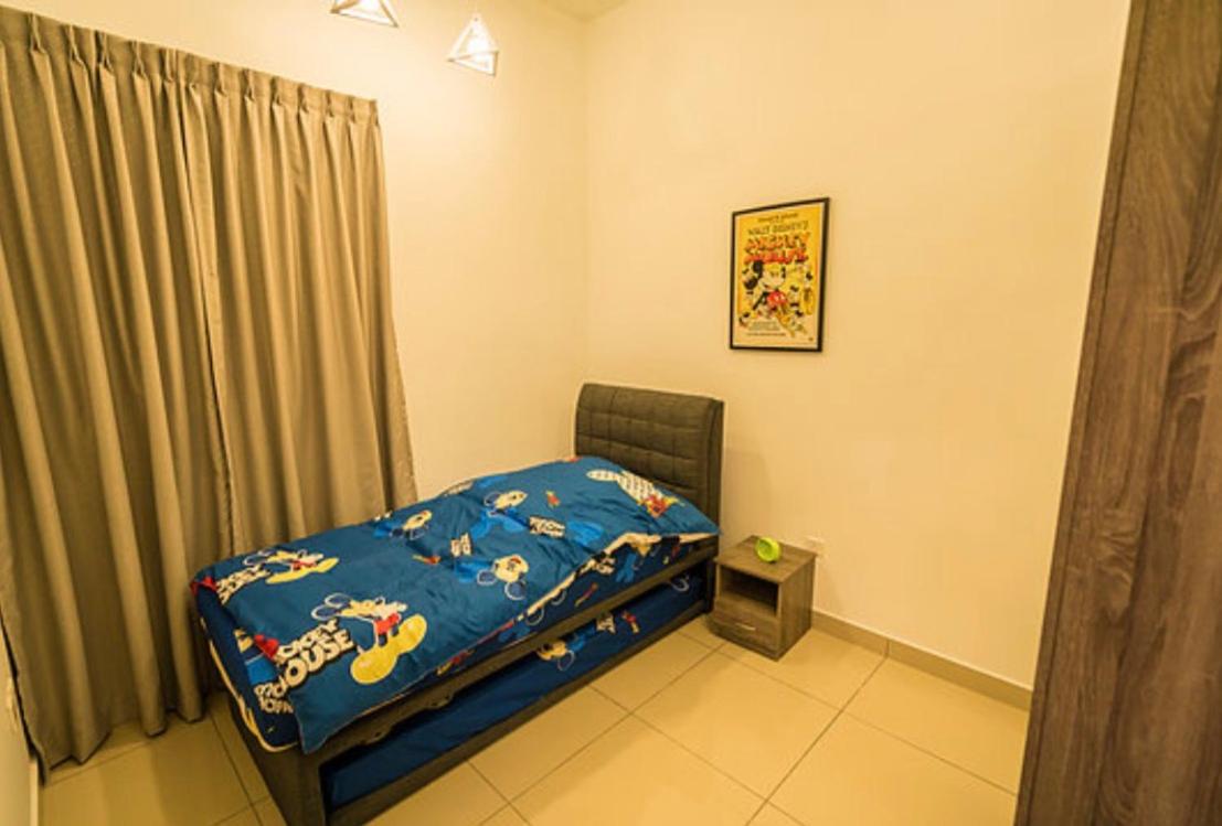 4-Bedrm ensuite family friendly house near Aeon Bukit Indah