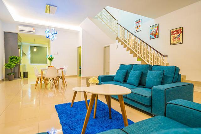 4-Bedrm ensuite family friendly house near Aeon Bukit Indah