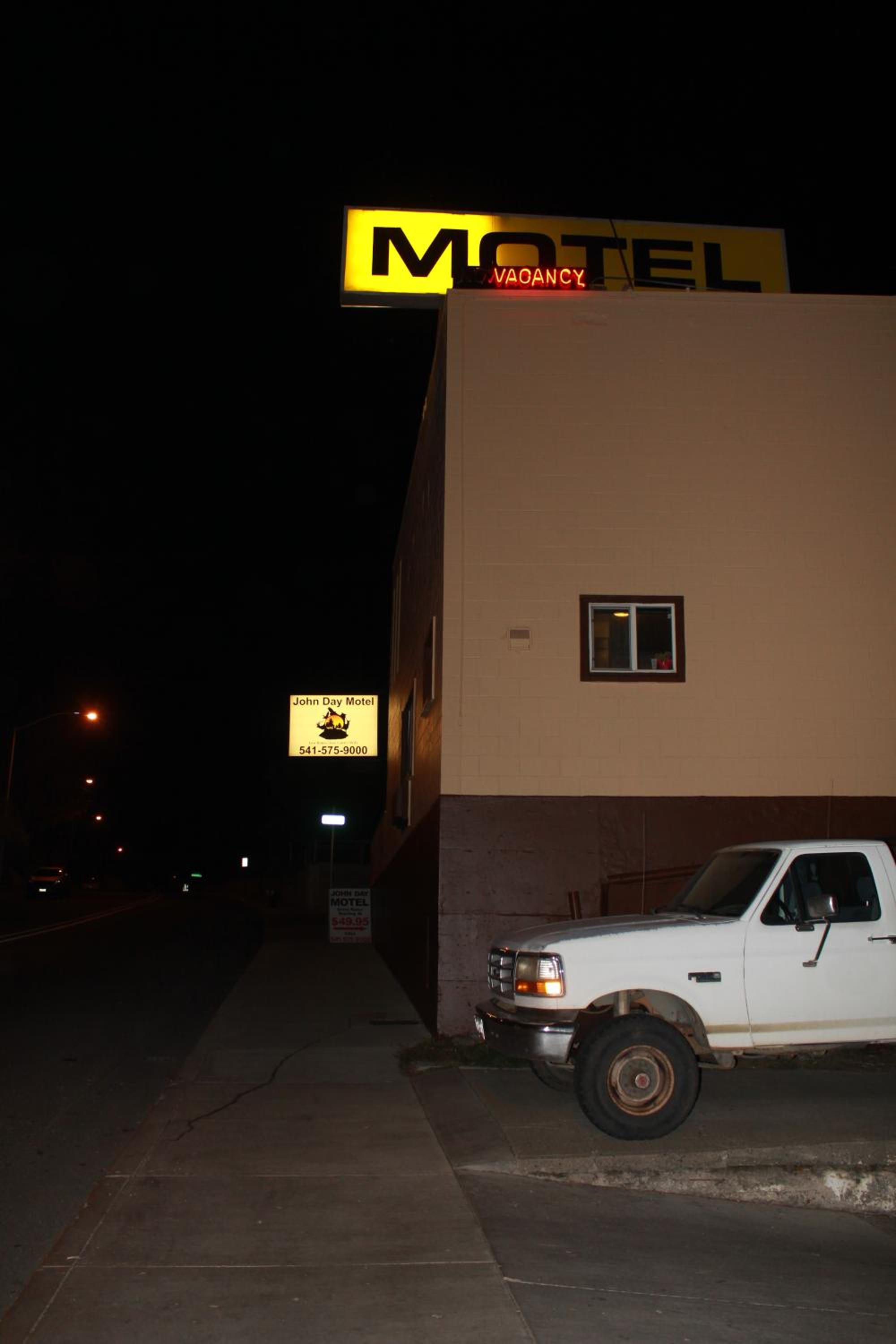 John Day Motel view 4