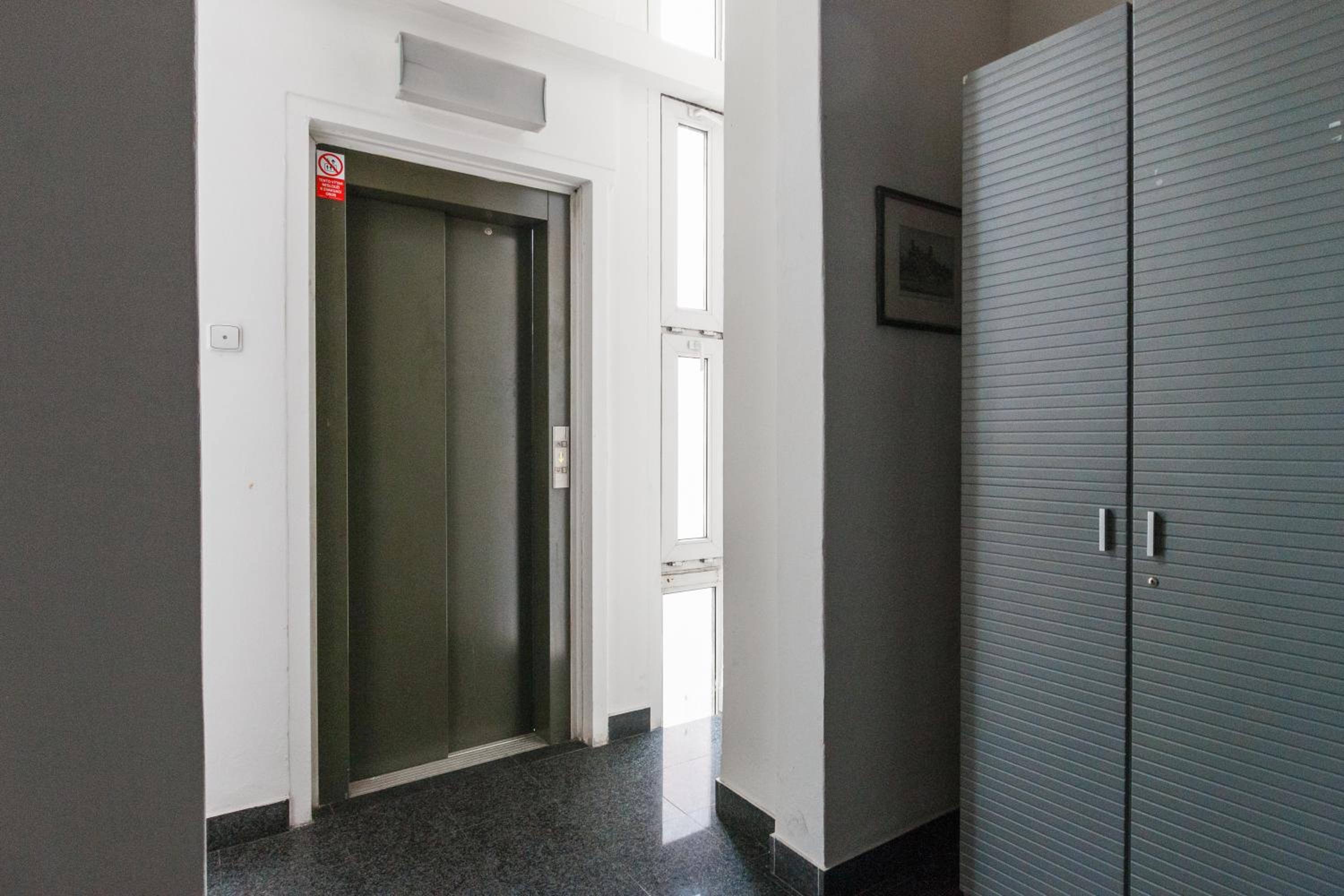Apartments At I.P.Pavlova