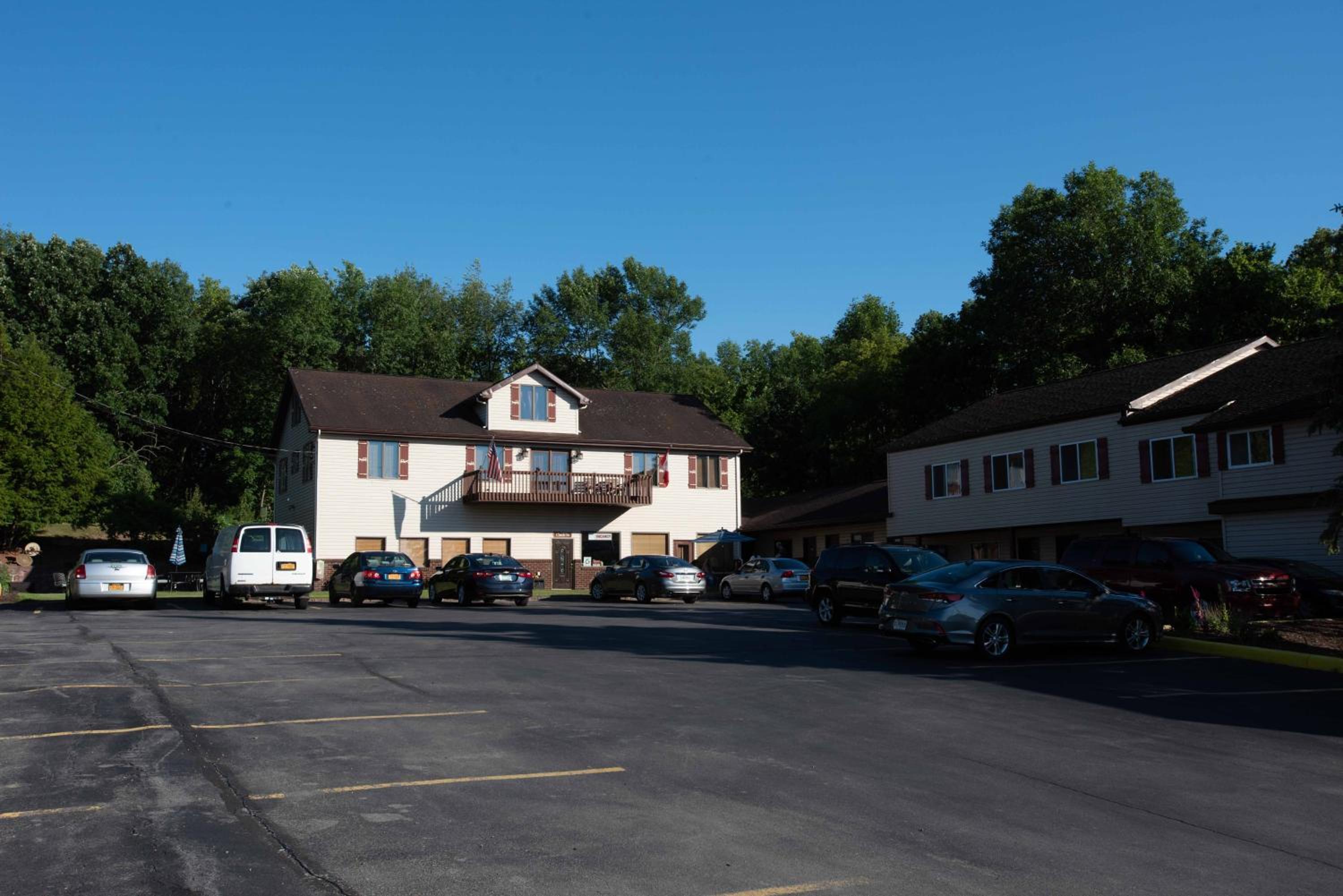 Blue Spruce Motel