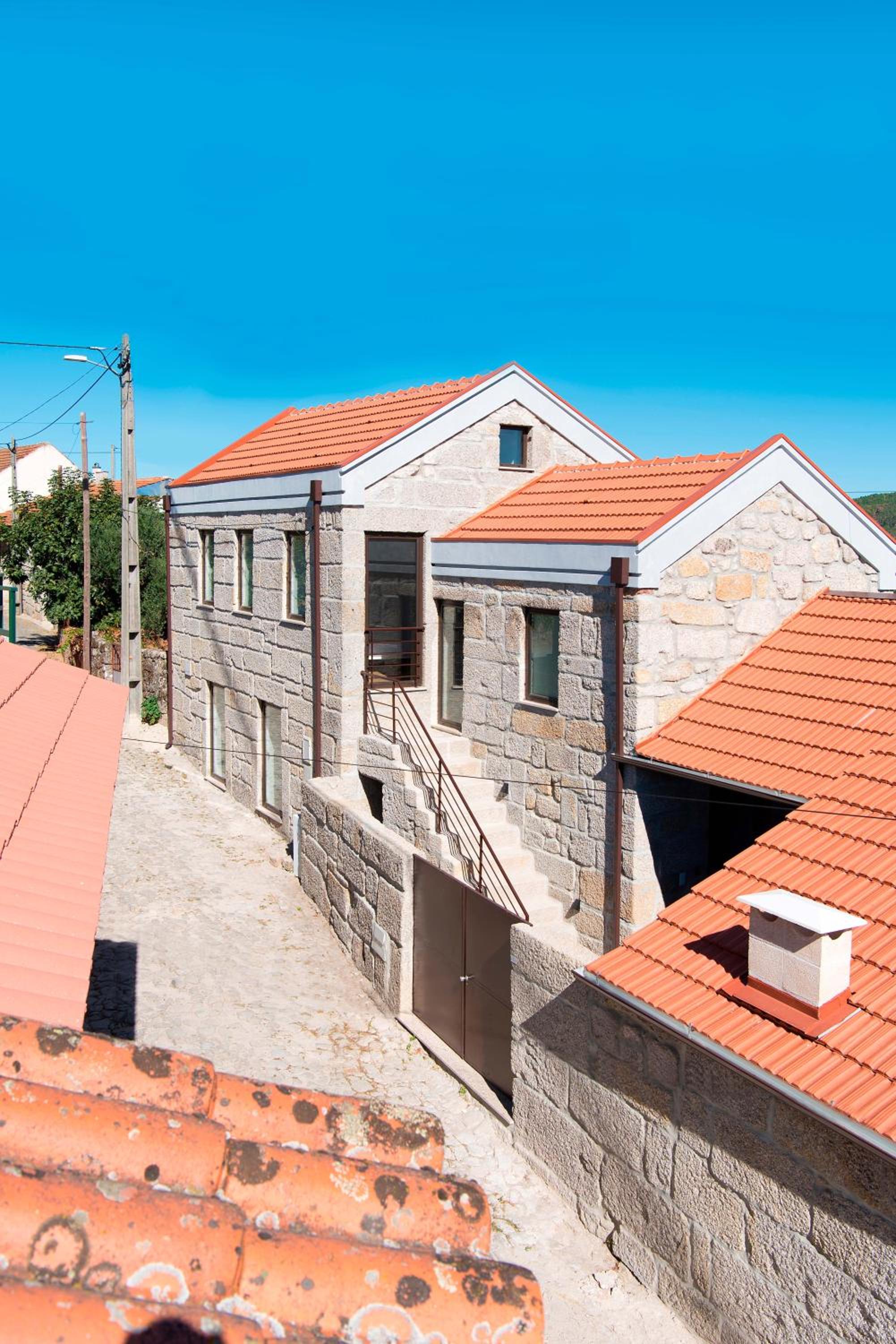Casa do Largo do Cruzeiro view 2