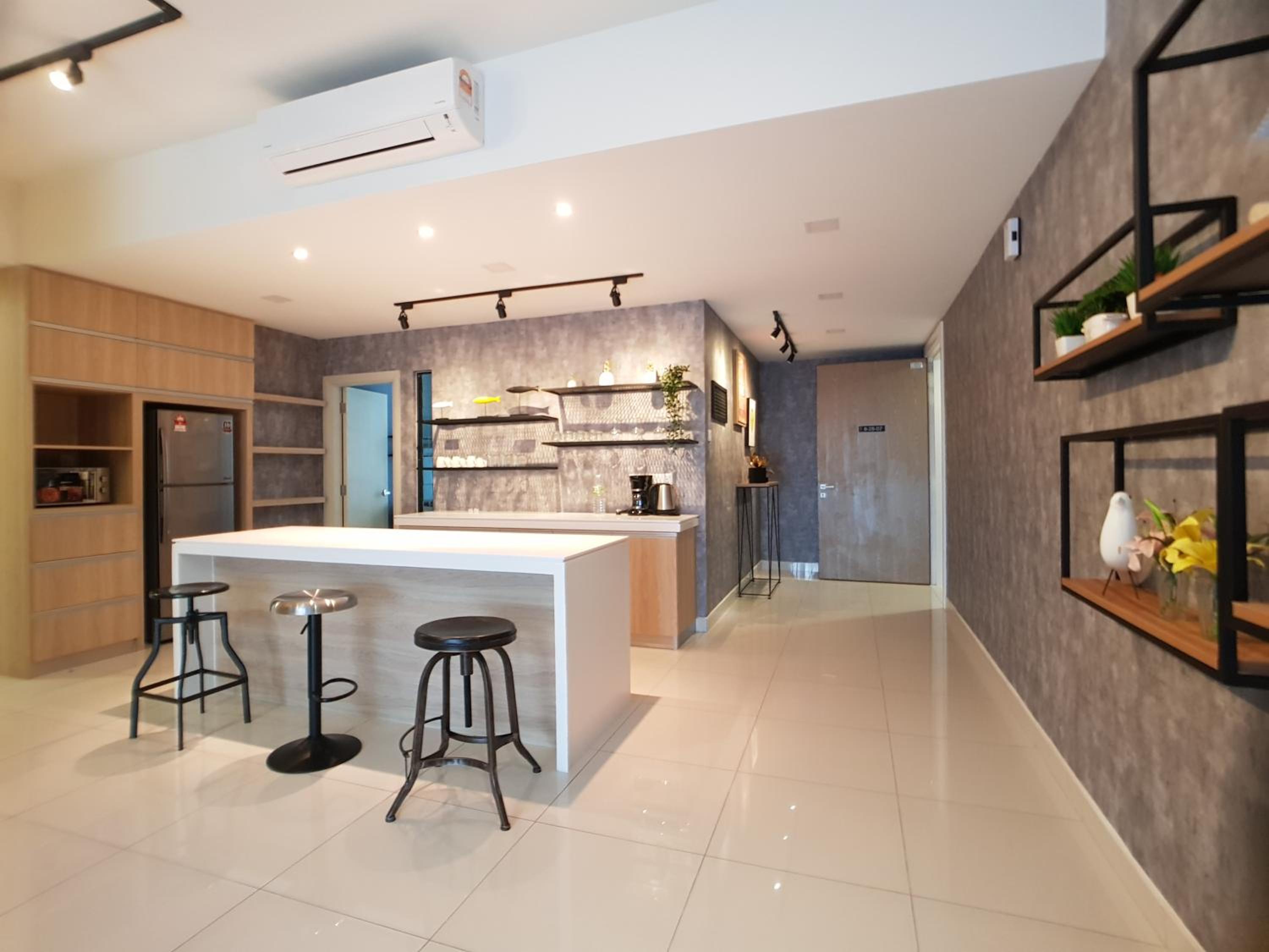 Southkey Mosaic by CozyStay