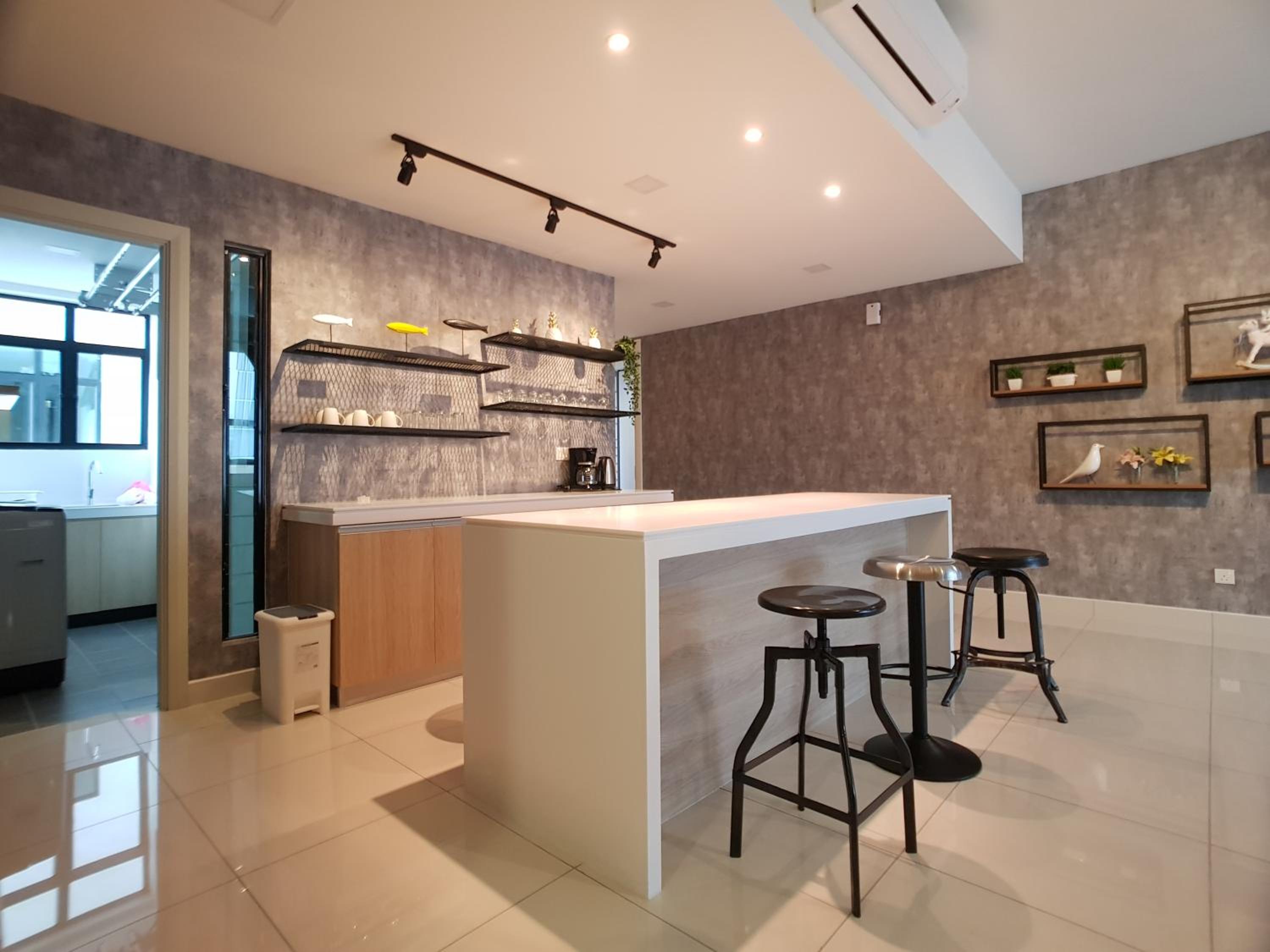 Southkey Mosaic by CozyStay
