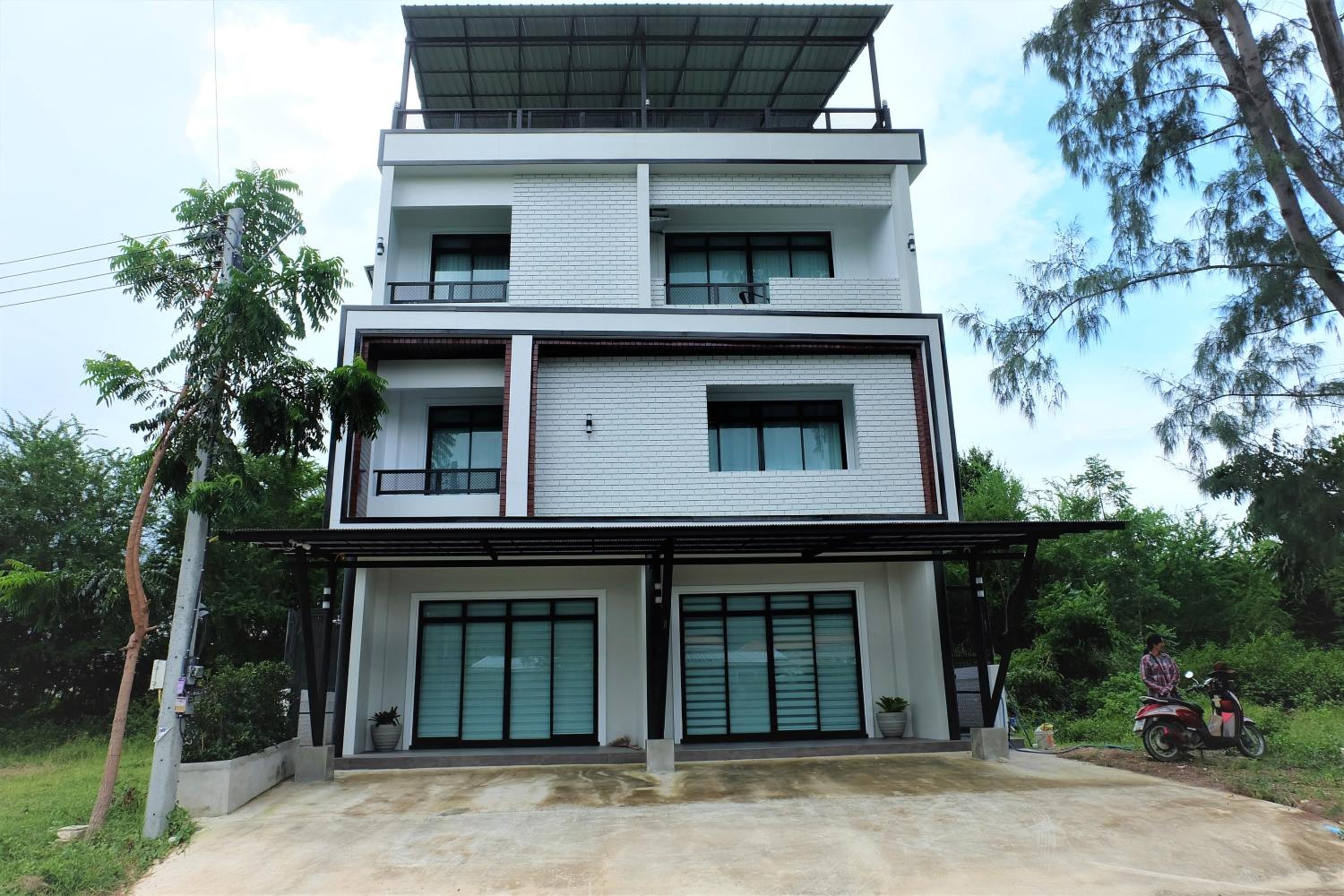 Rublom Chomview Pranburi
