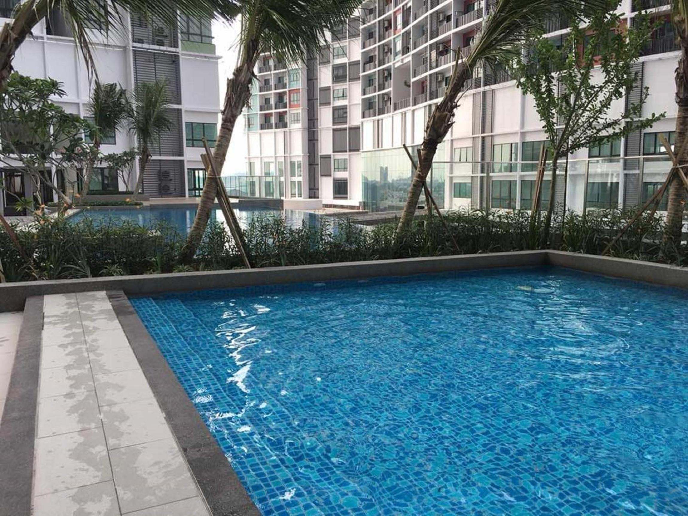 Azalea I Suite I City Homestay photo 8
