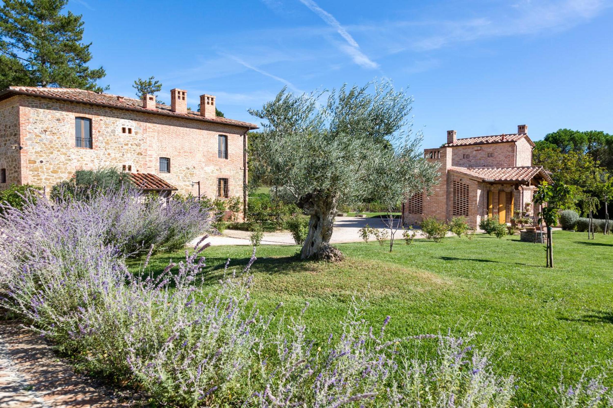 Borgo Giorgione view 3