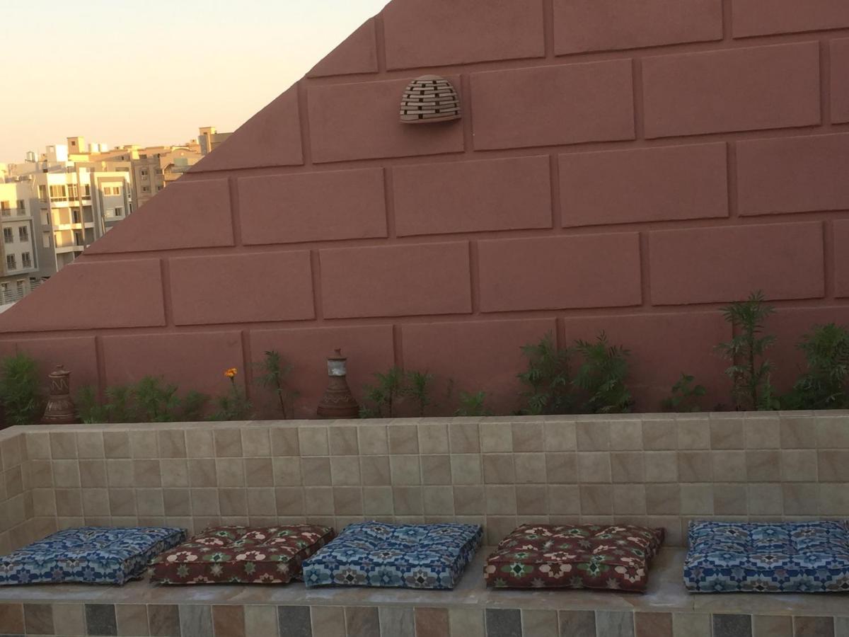 112 AUC Residence