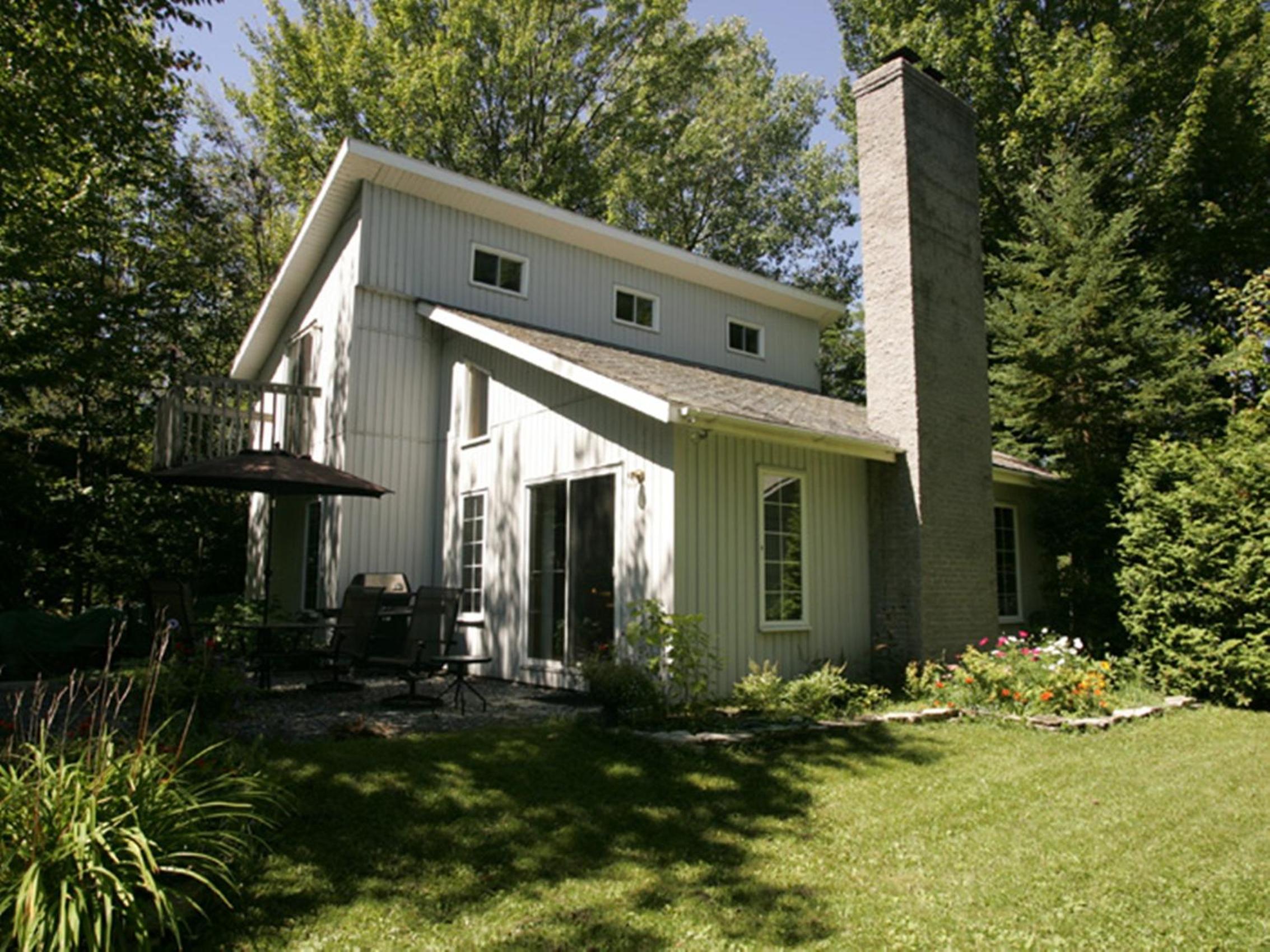 Chalet au bord de l'eau Le Nymphéa