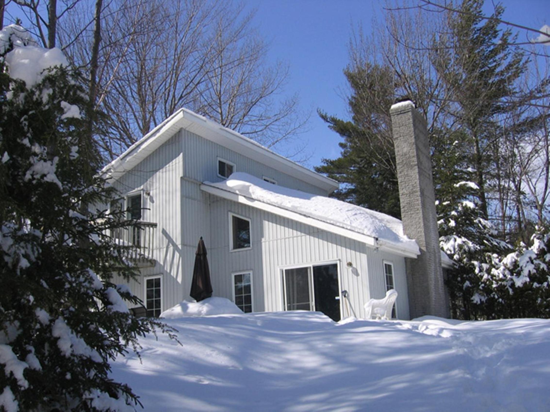 Chalet au bord de l'eau Le Nymphéa
