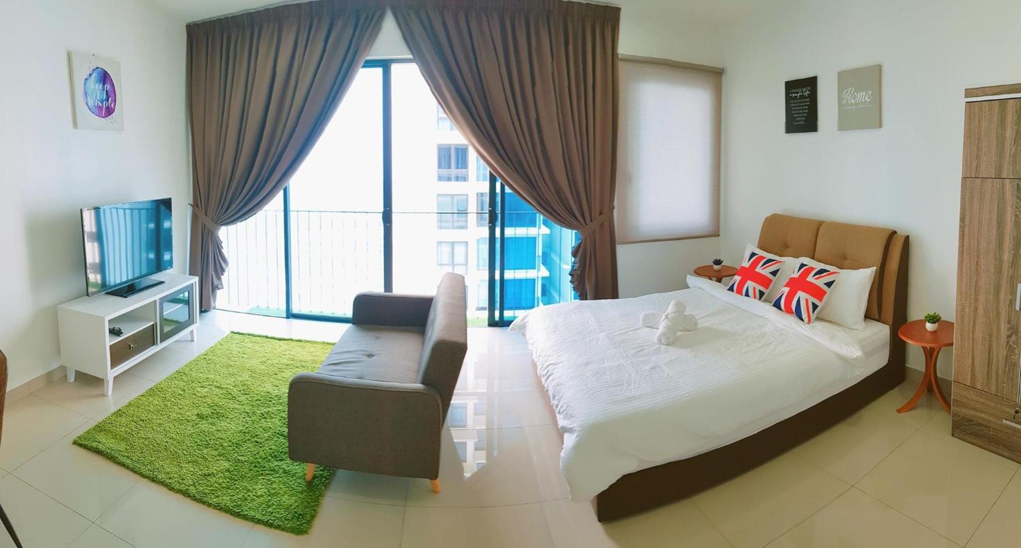 Simplicity Cozy For 2 -Trefoil Setia Alam- Near Setia City Mall-Setia Convention Centre photo 2