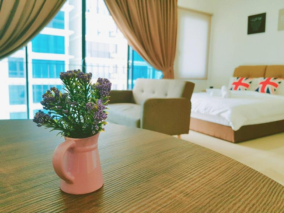 Simplicity Cozy For 2 -Trefoil Setia Alam- Near Setia City Mall-Setia Convention Centre photo 1